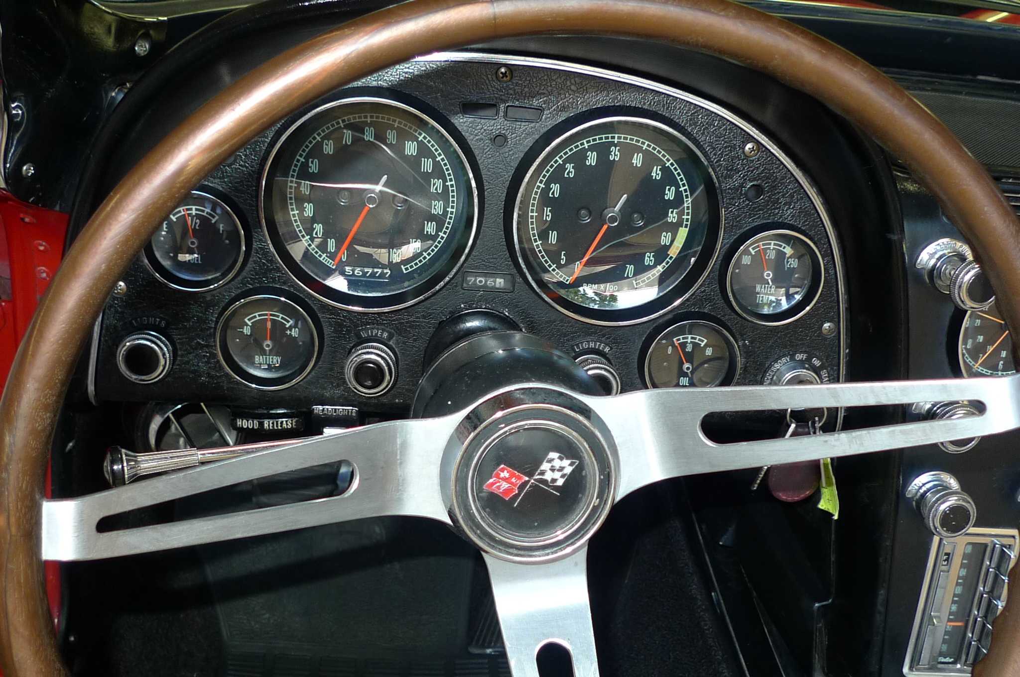 Chevrolet Corvette Image 42
