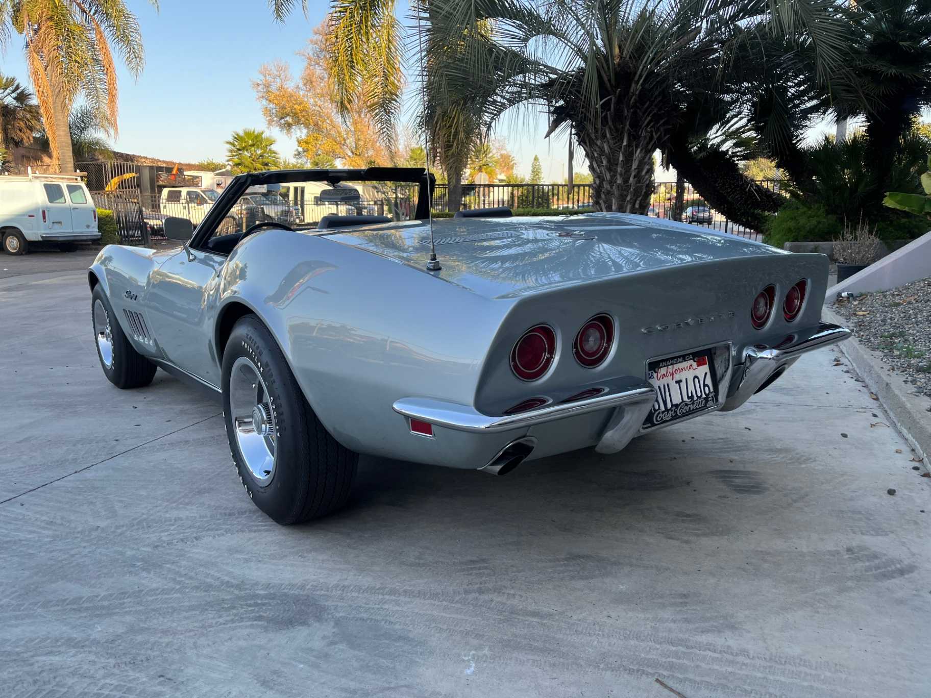 Chevrolet Corvette Image 7