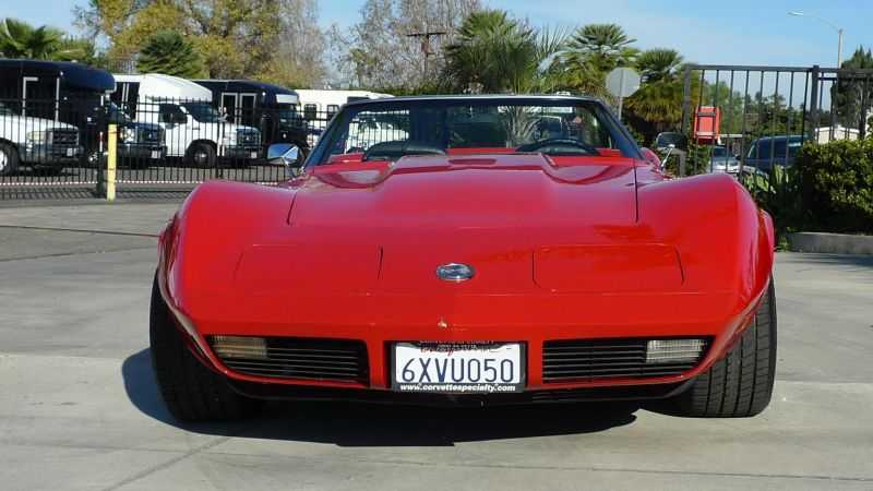 Chevrolet Corvette Image 10