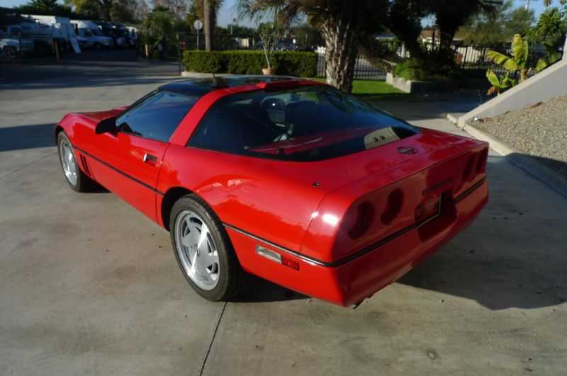 Chevrolet Corvette Image 5