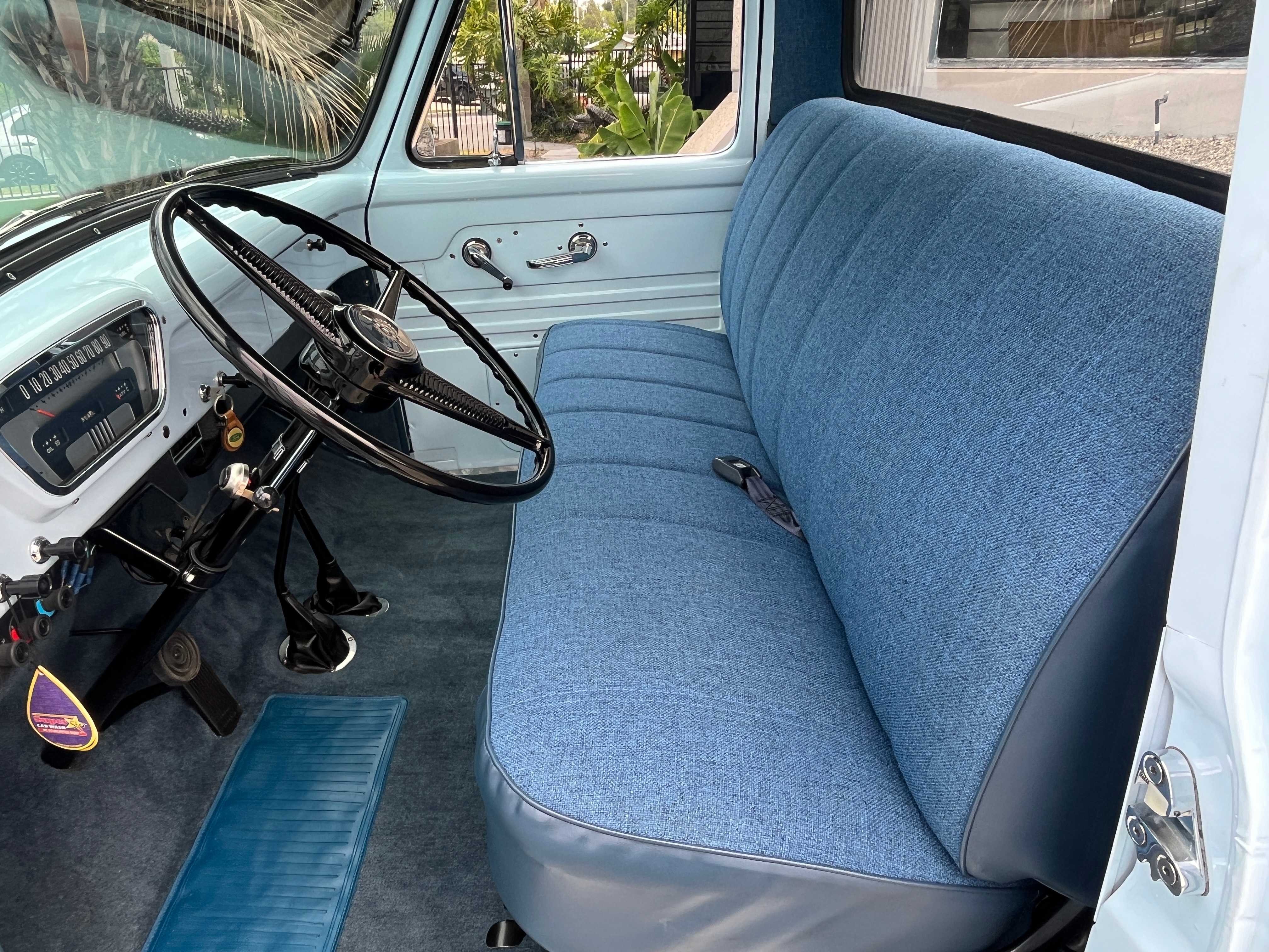 Ford F-100 Image 42