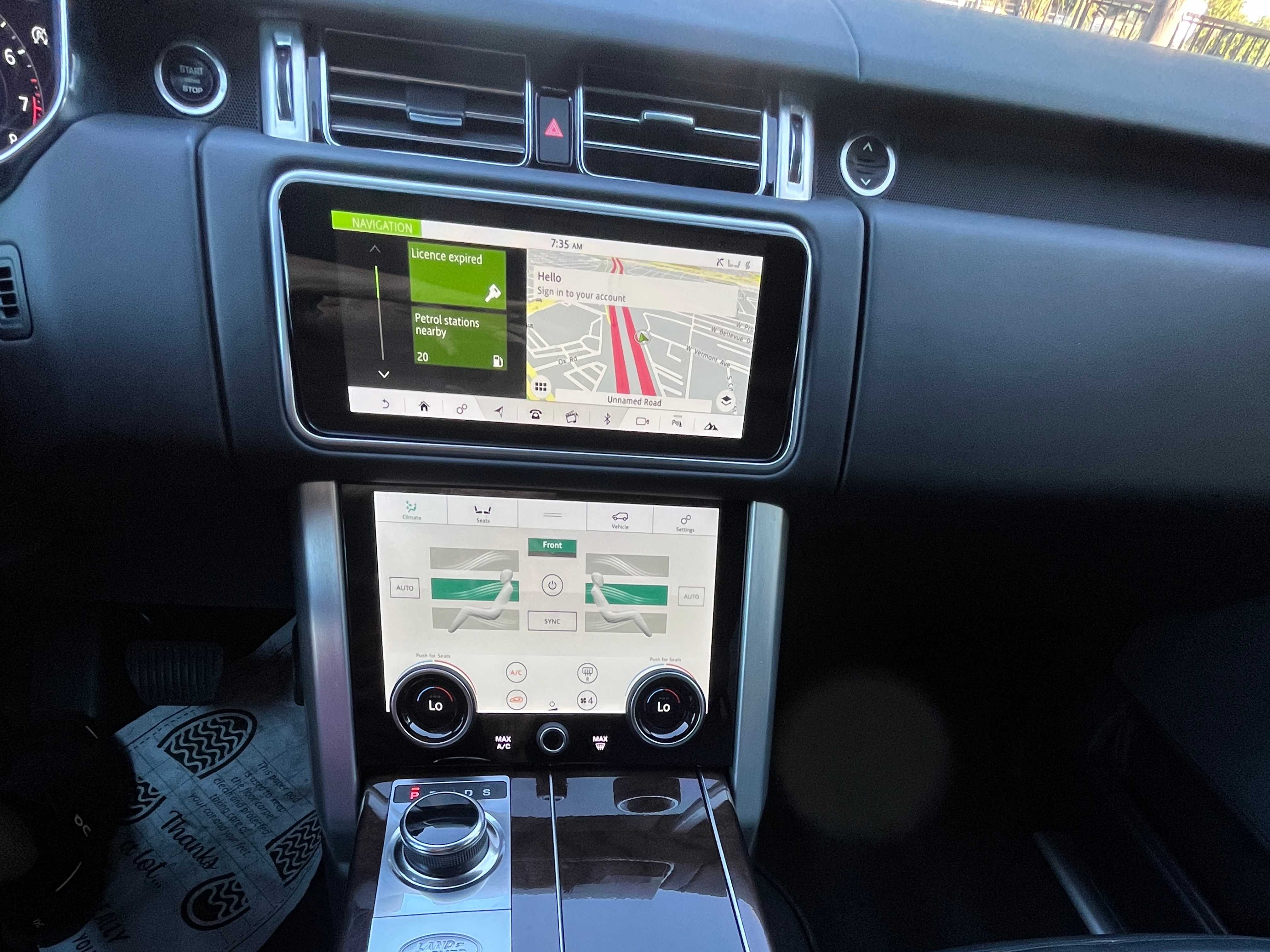 Land Rover Range Rover Image 23