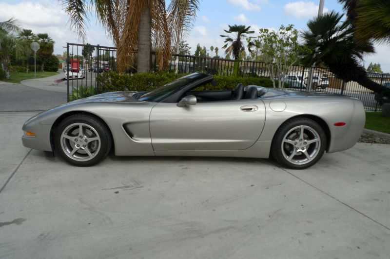 Chevrolet Corvette Image 7