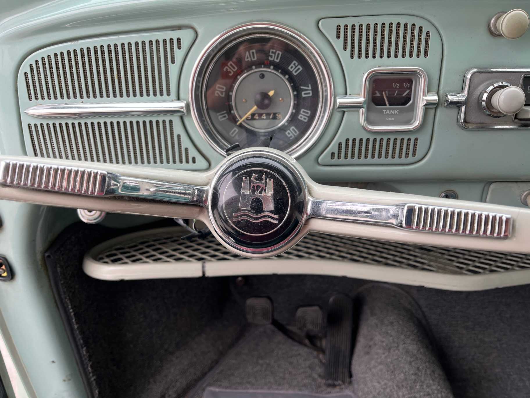 Volkswagen Beetle Image 38