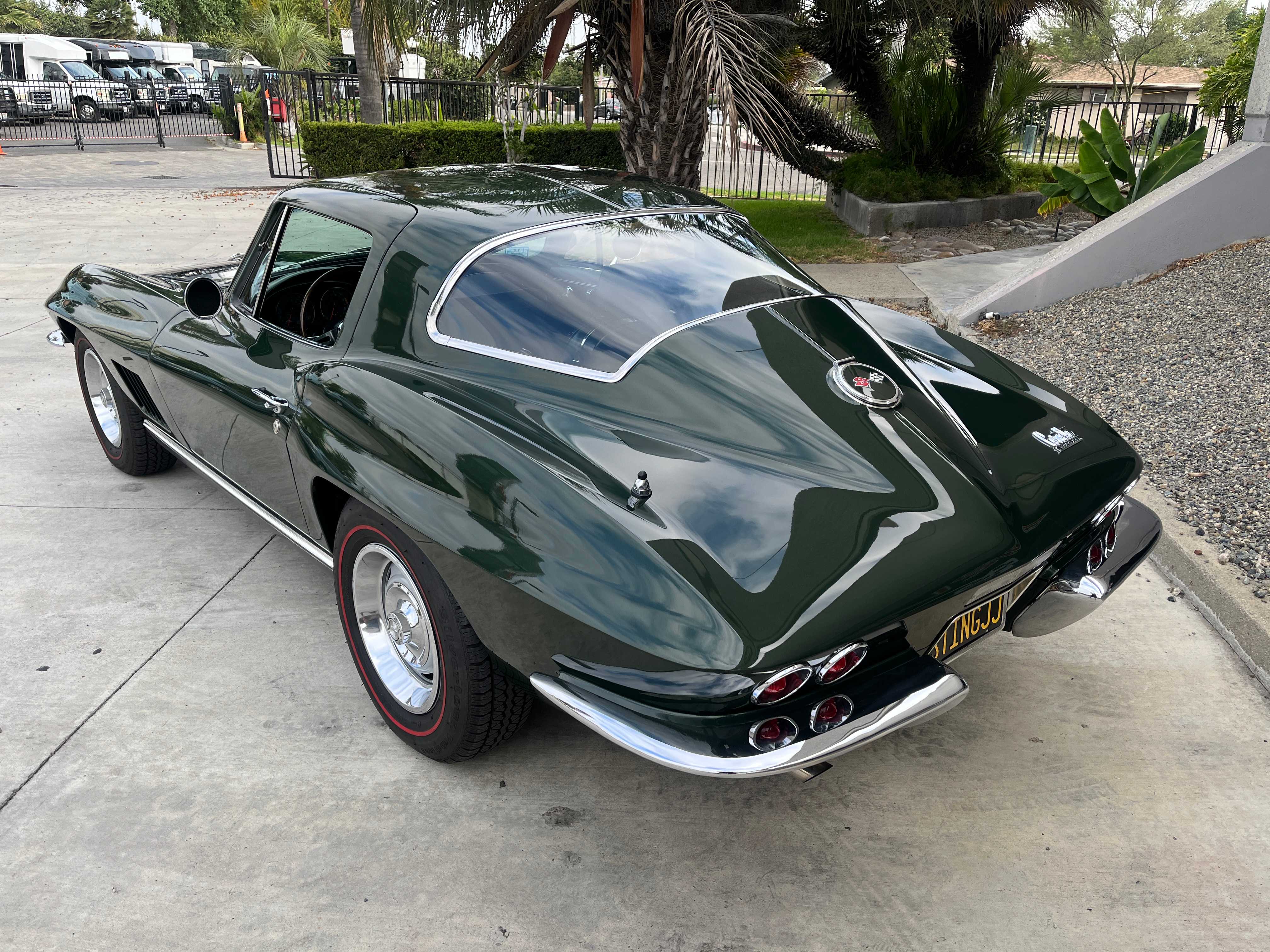 Chevrolet Corvette Image 44