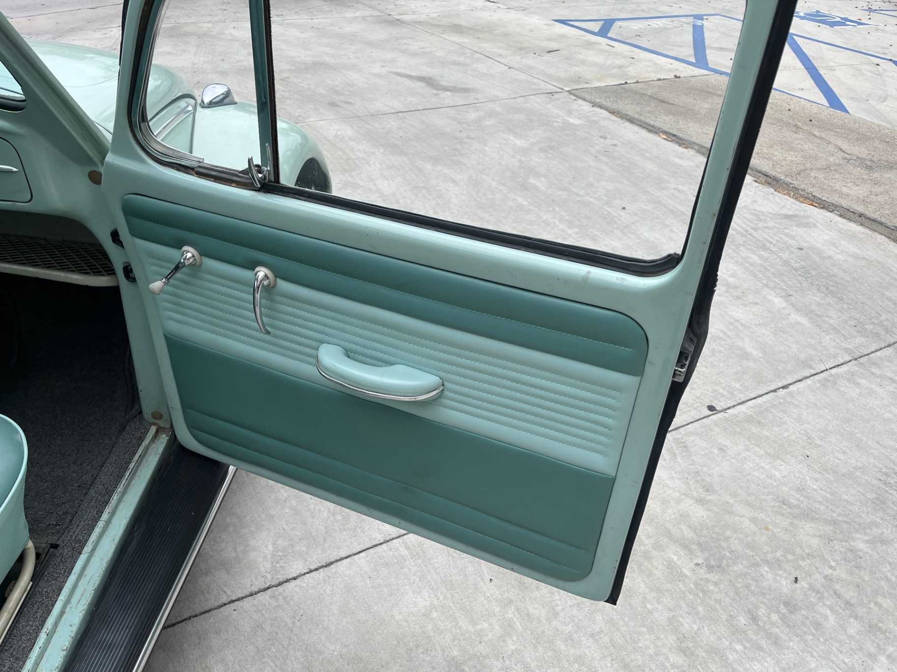 Volkswagen Beetle Image 26