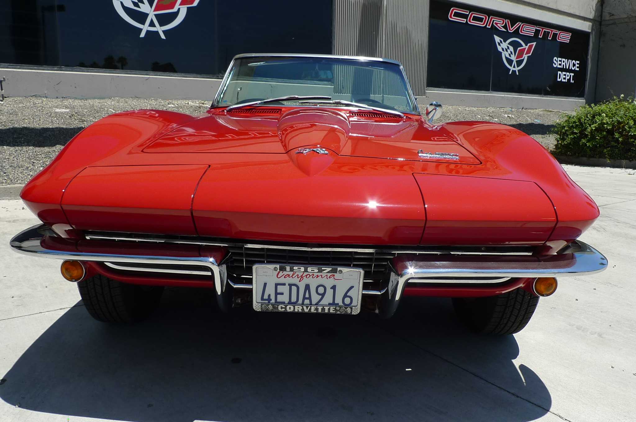 Chevrolet Corvette Image 26