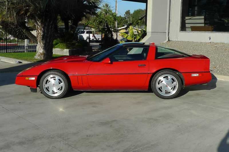 Chevrolet Corvette Image 4