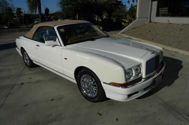 Bentley Azure Image 16