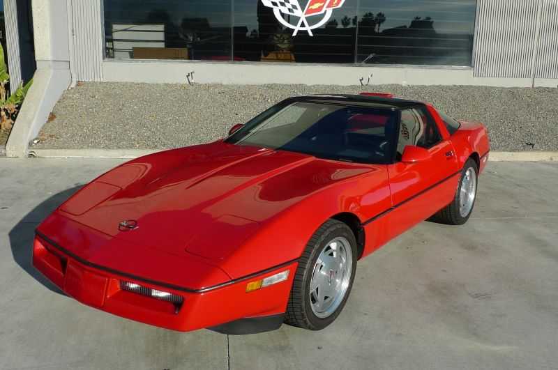 Chevrolet Corvette Image 2