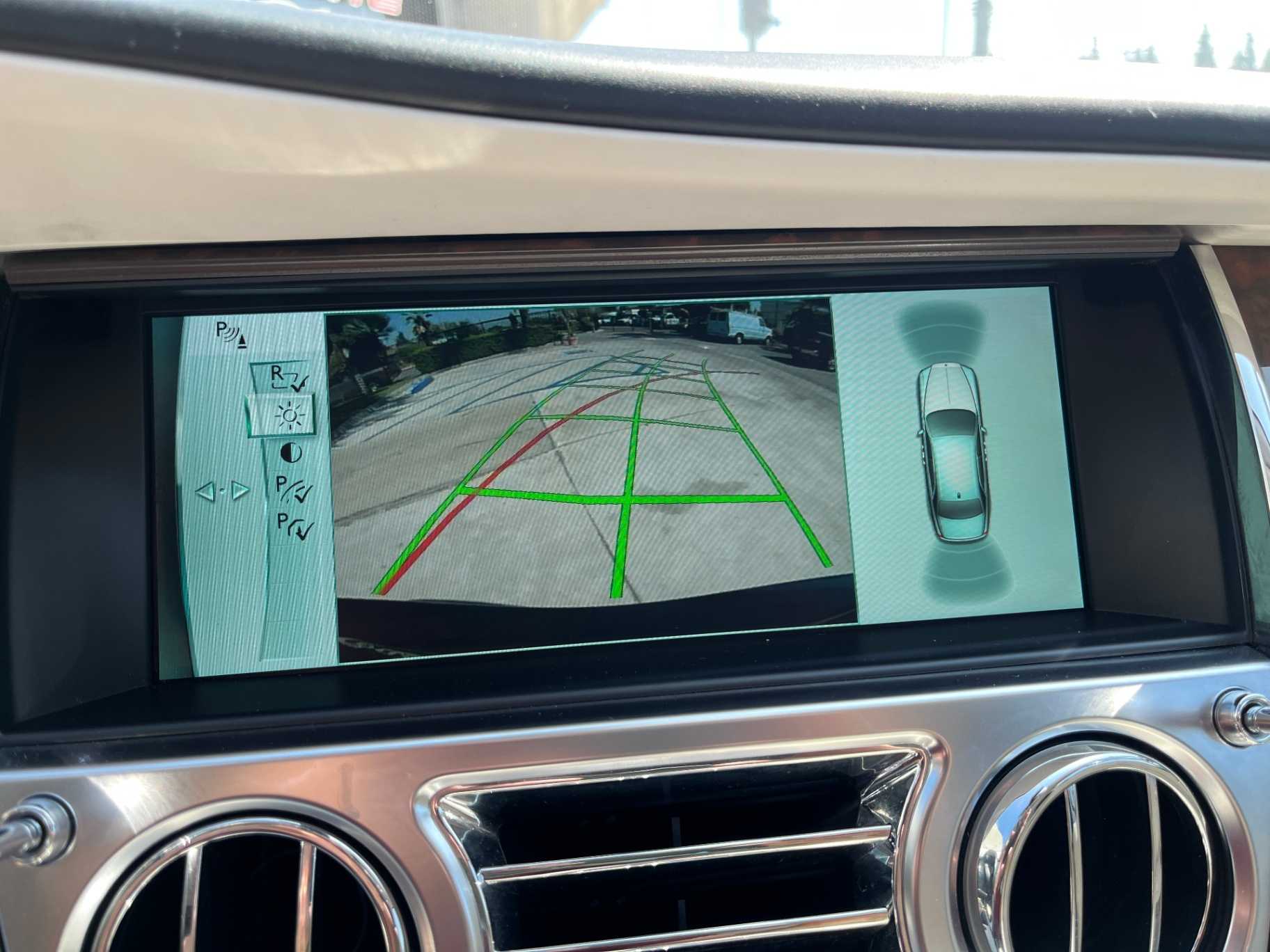 Rolls-Royce Ghost Image 28