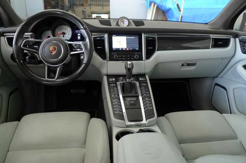 Porsche Macan Image 30