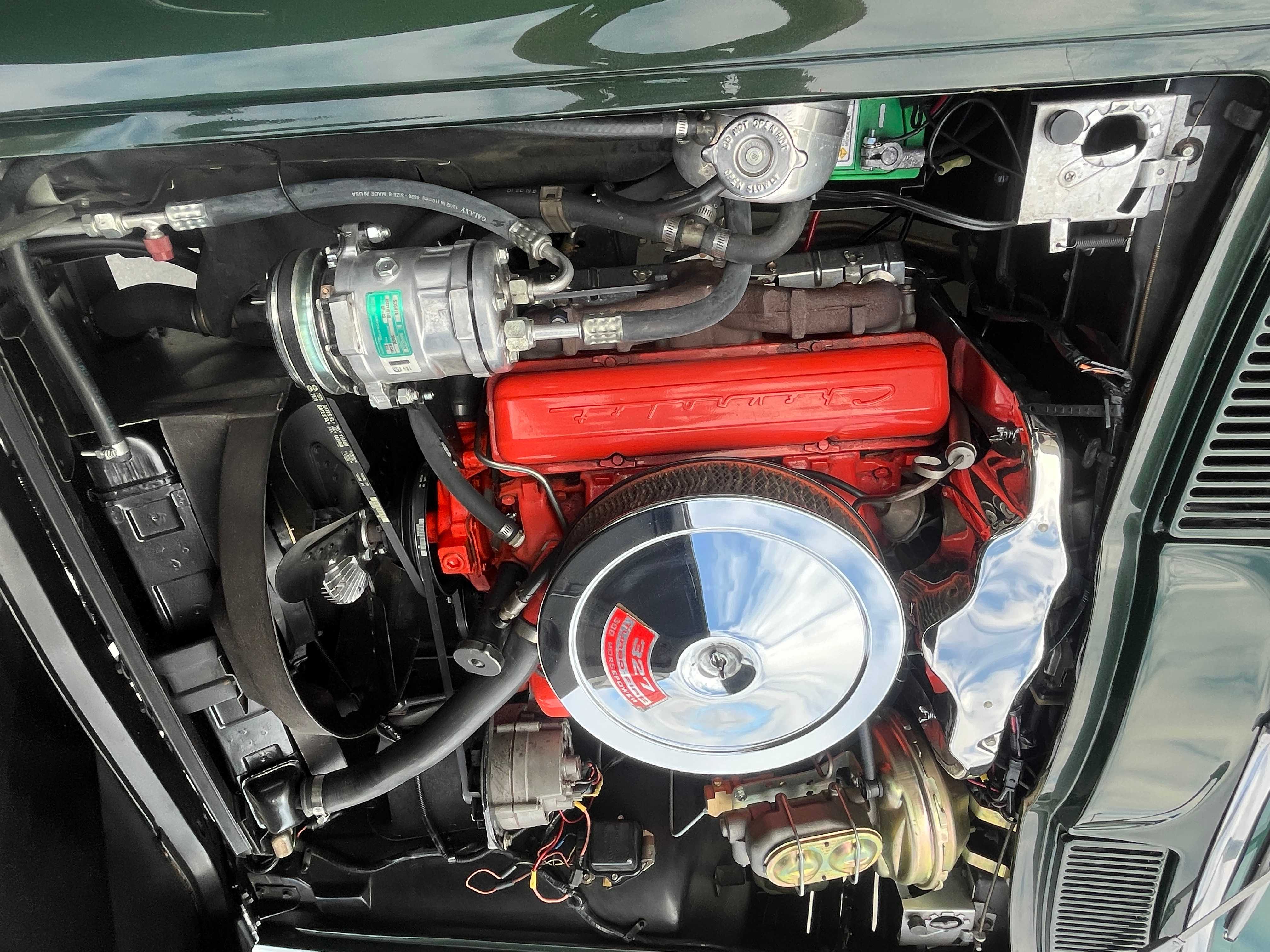 Chevrolet Corvette Image 13