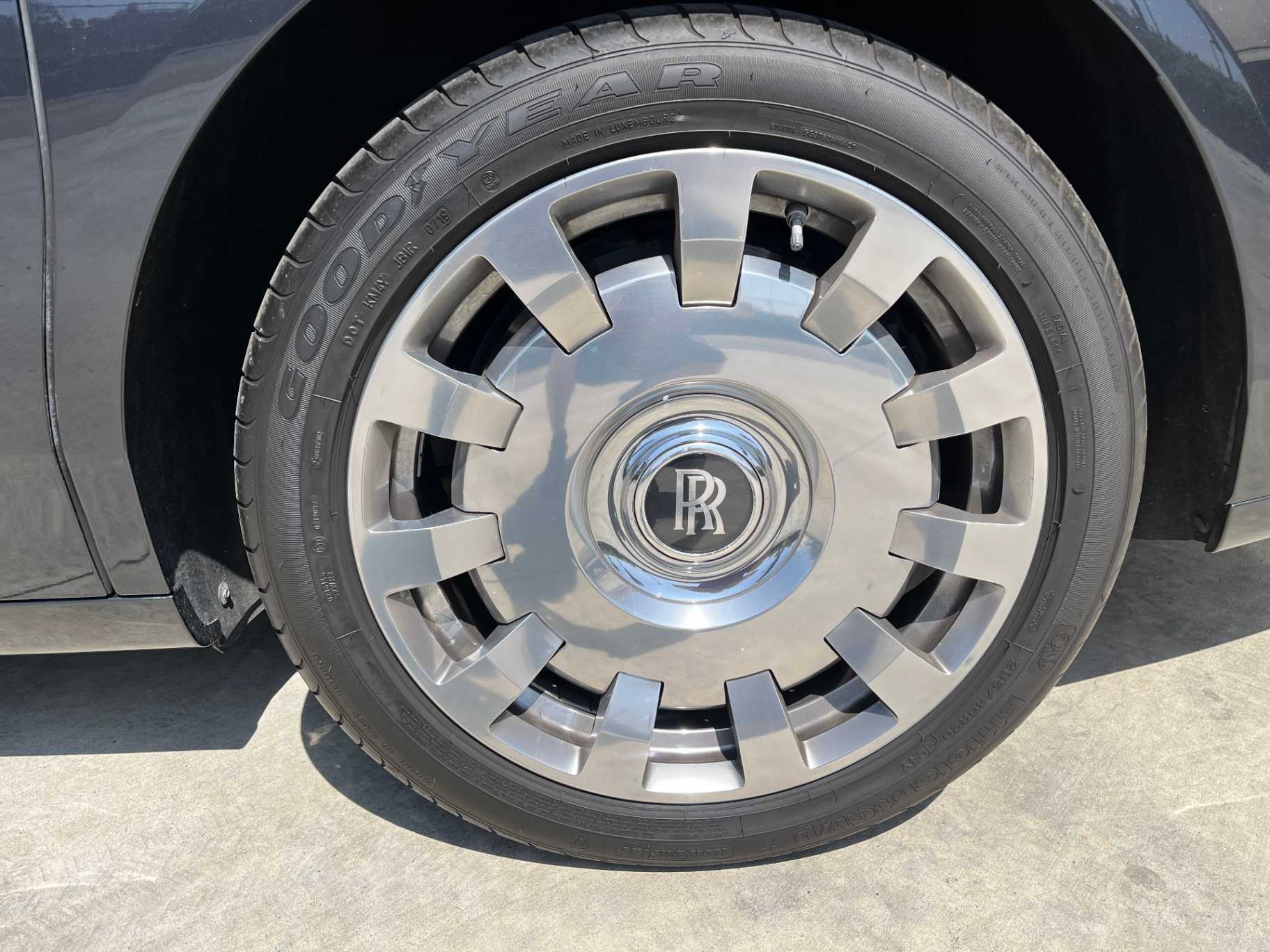 Rolls-Royce Ghost Image 11