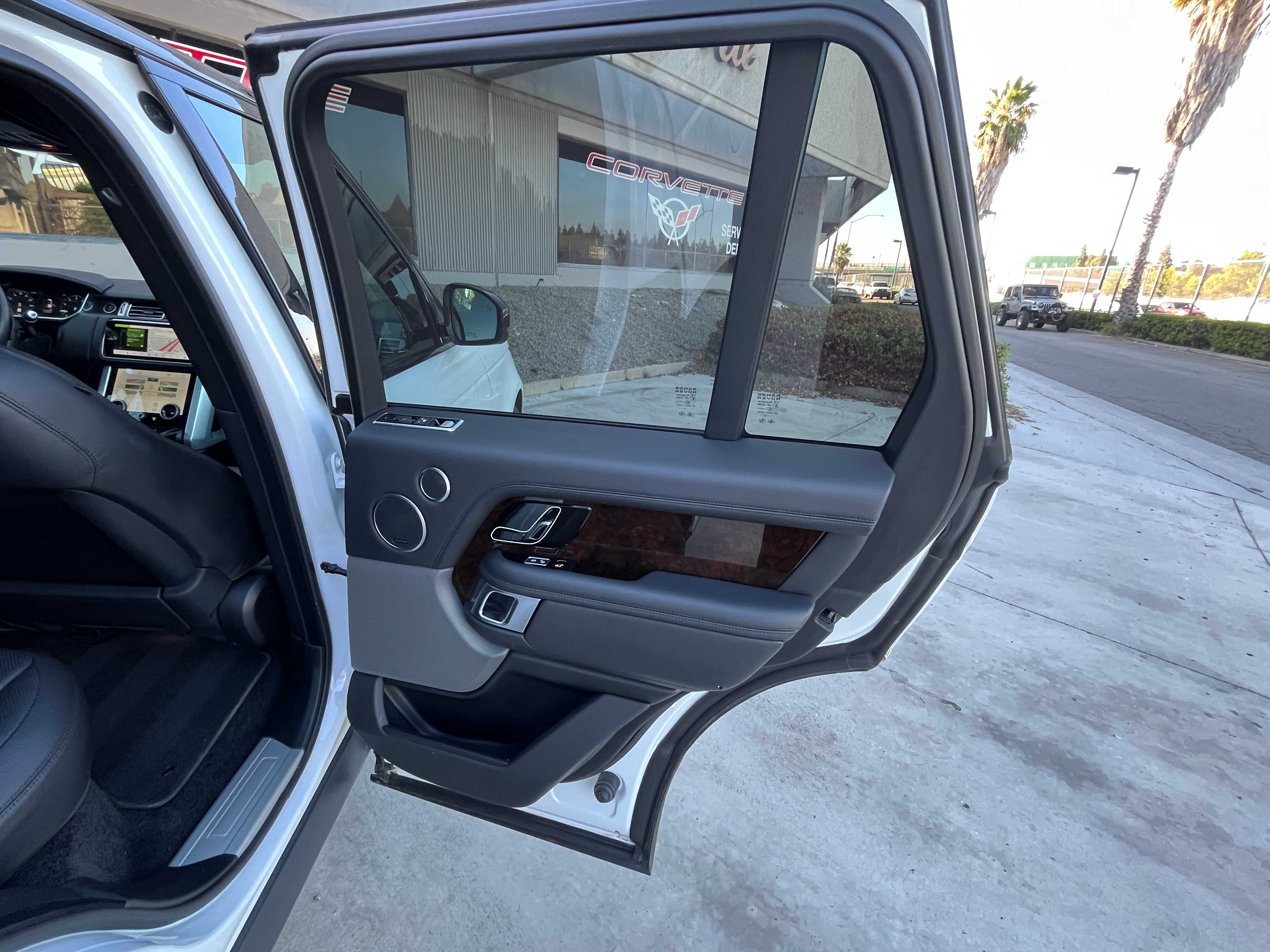 Land Rover Range Rover Image 29