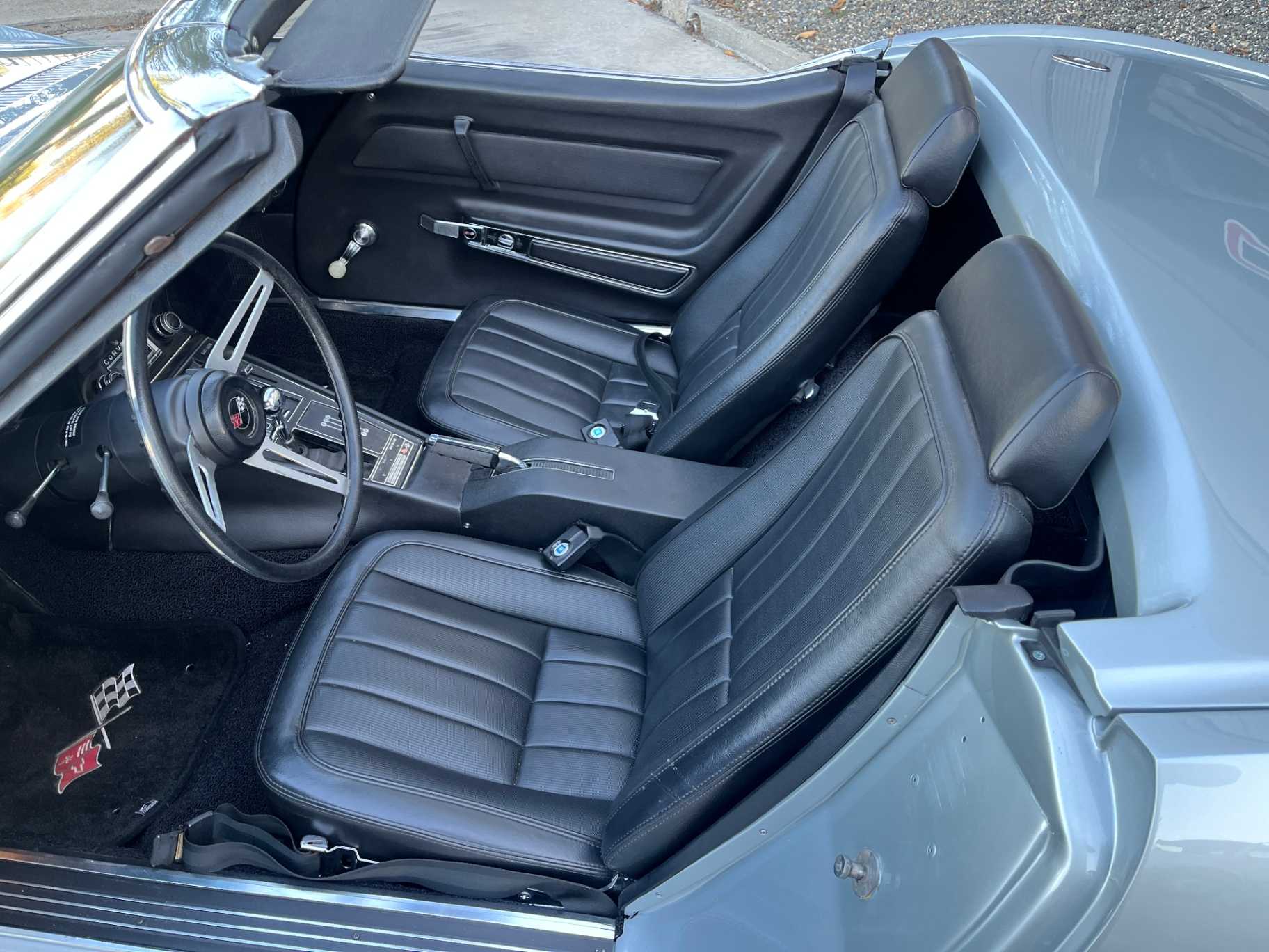 Chevrolet Corvette Image 36