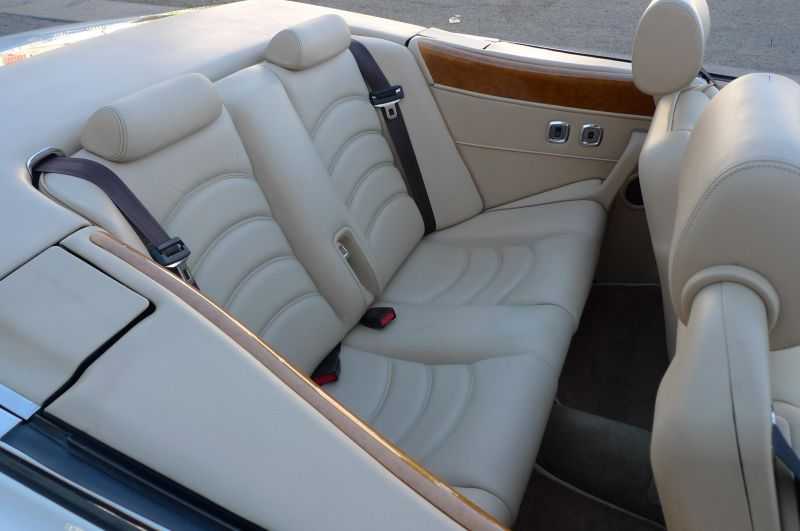 Bentley Azure Image 42