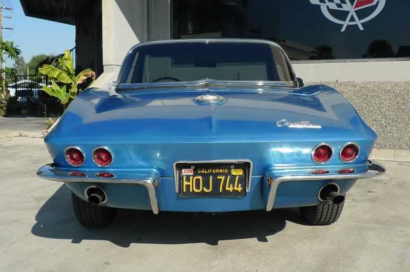 Chevrolet Corvette Image 8