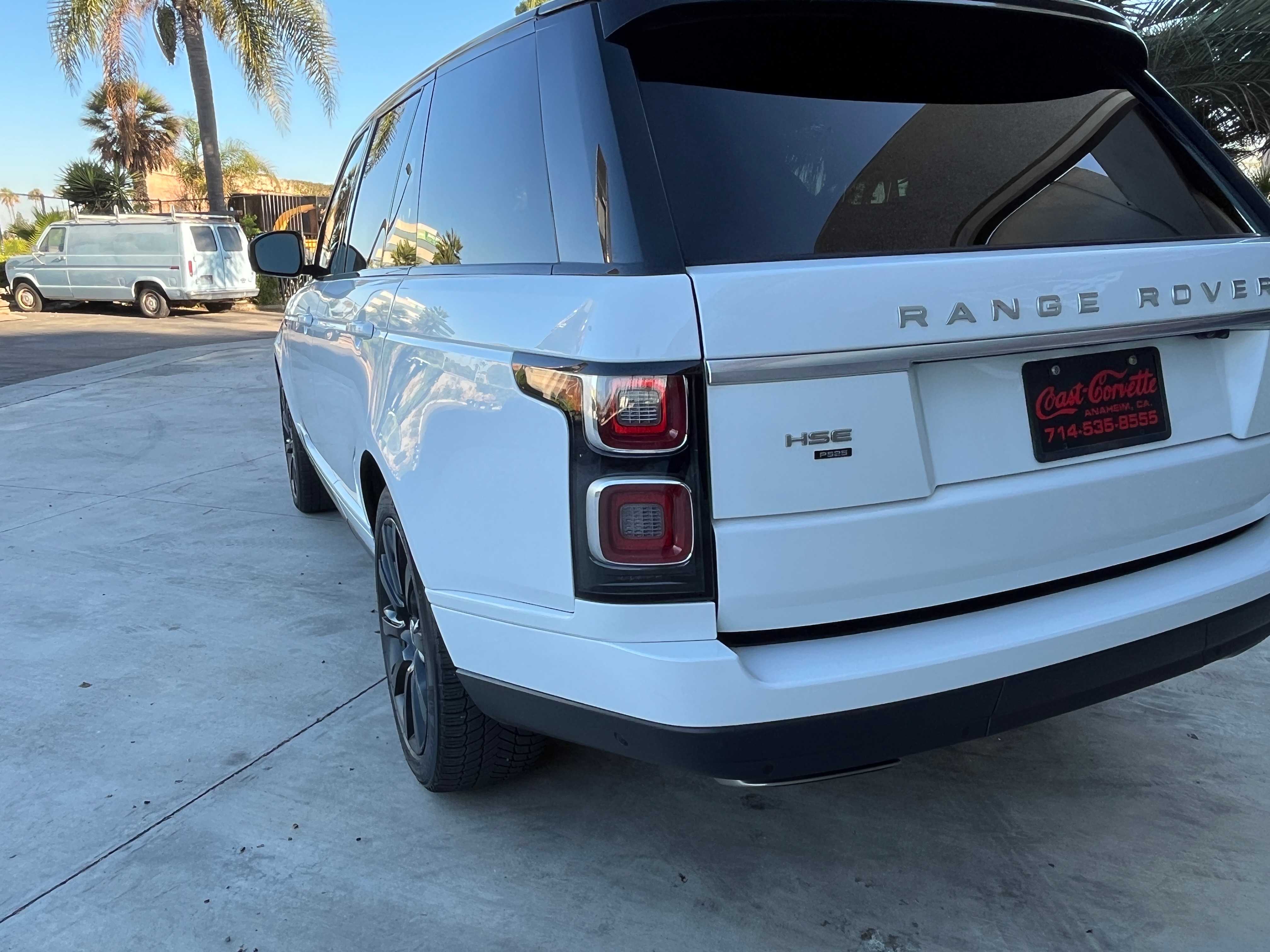 Land Rover Range Rover Image 2