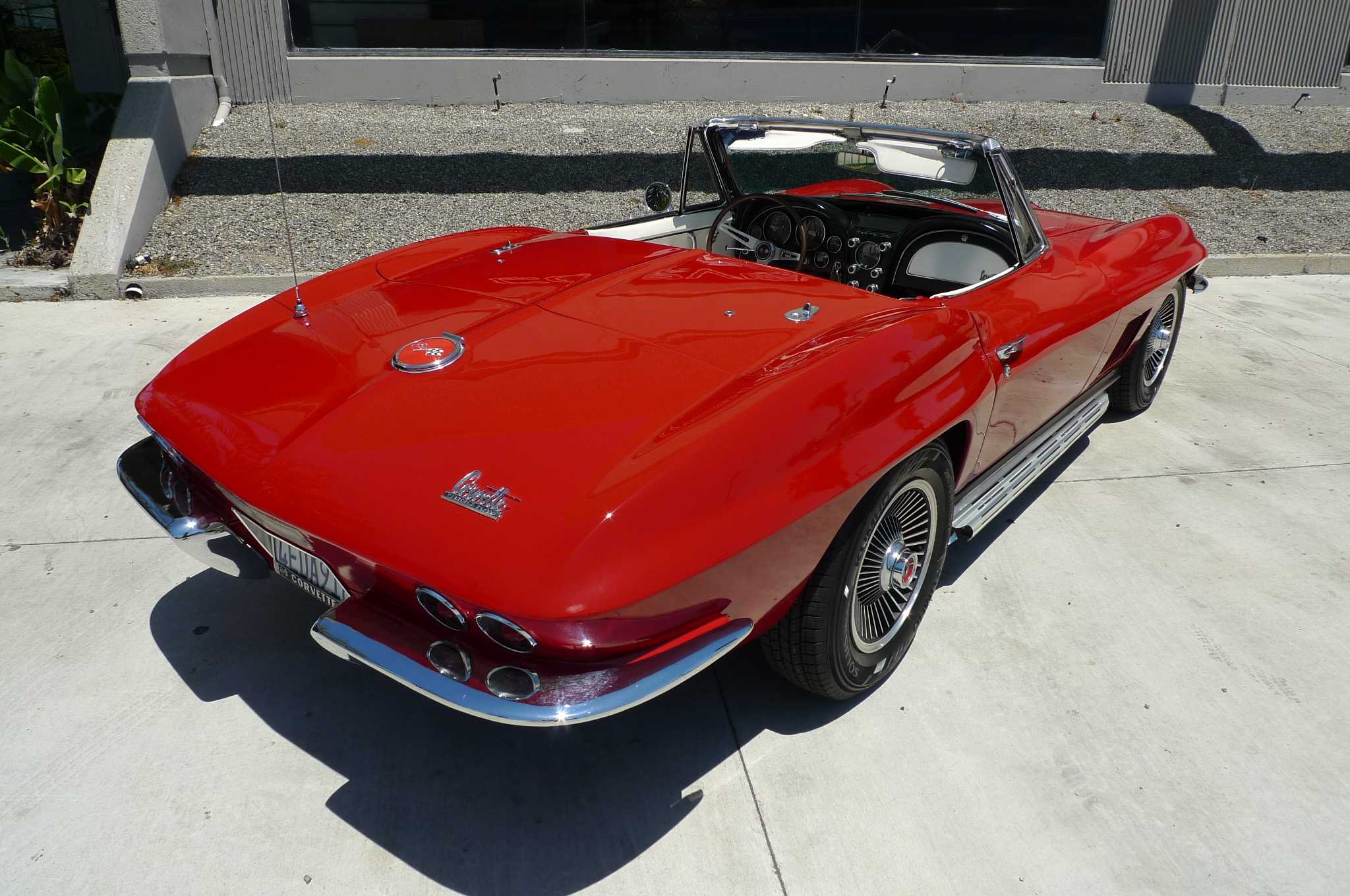 Chevrolet Corvette Image 54