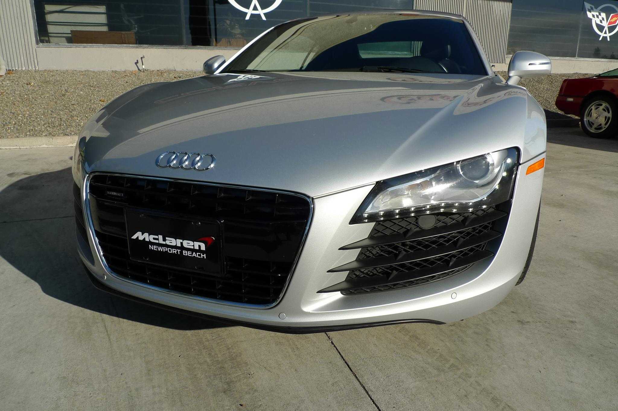 Audi R8 Image 11