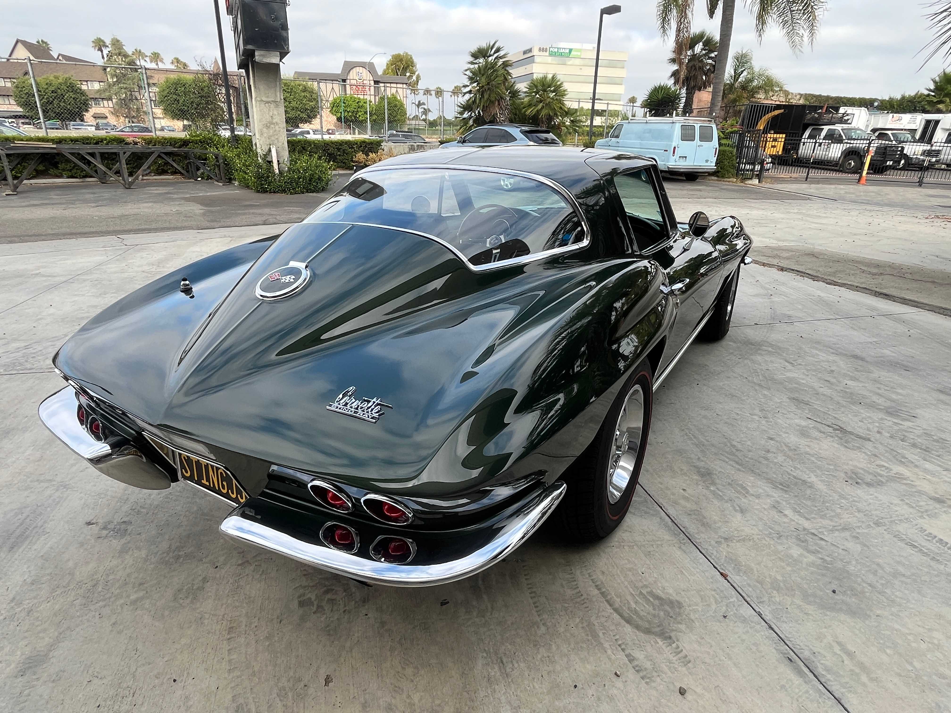 Chevrolet Corvette Image 10