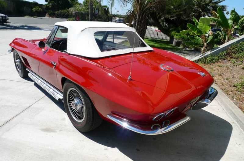 Chevrolet Corvette Image 4