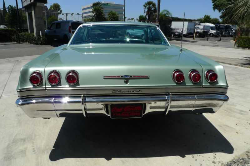 Chevrolet Impala Image 21