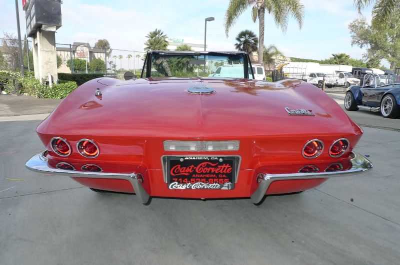 Chevrolet Corvette Image 13