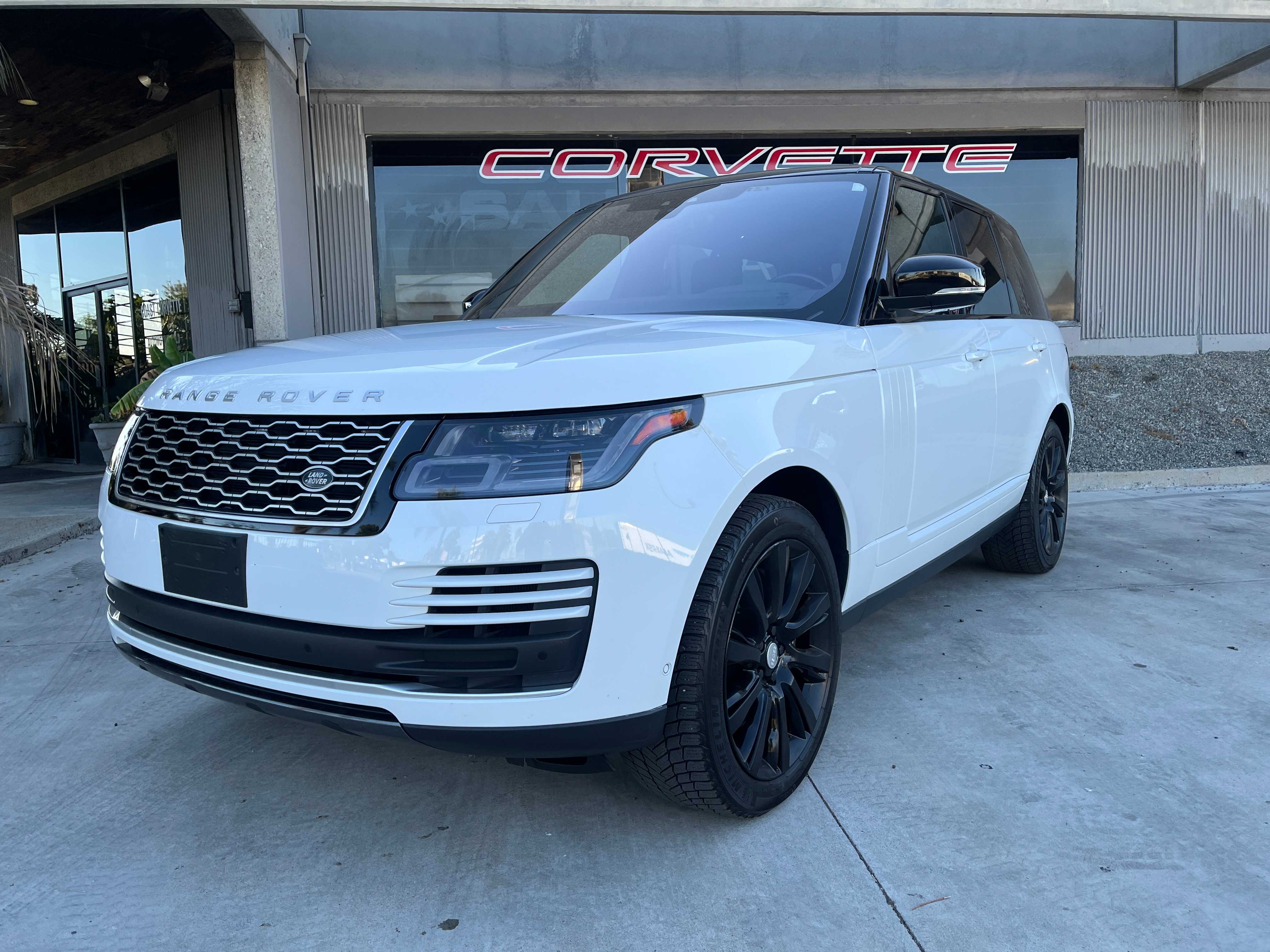 Land Rover Range Rover Image 1