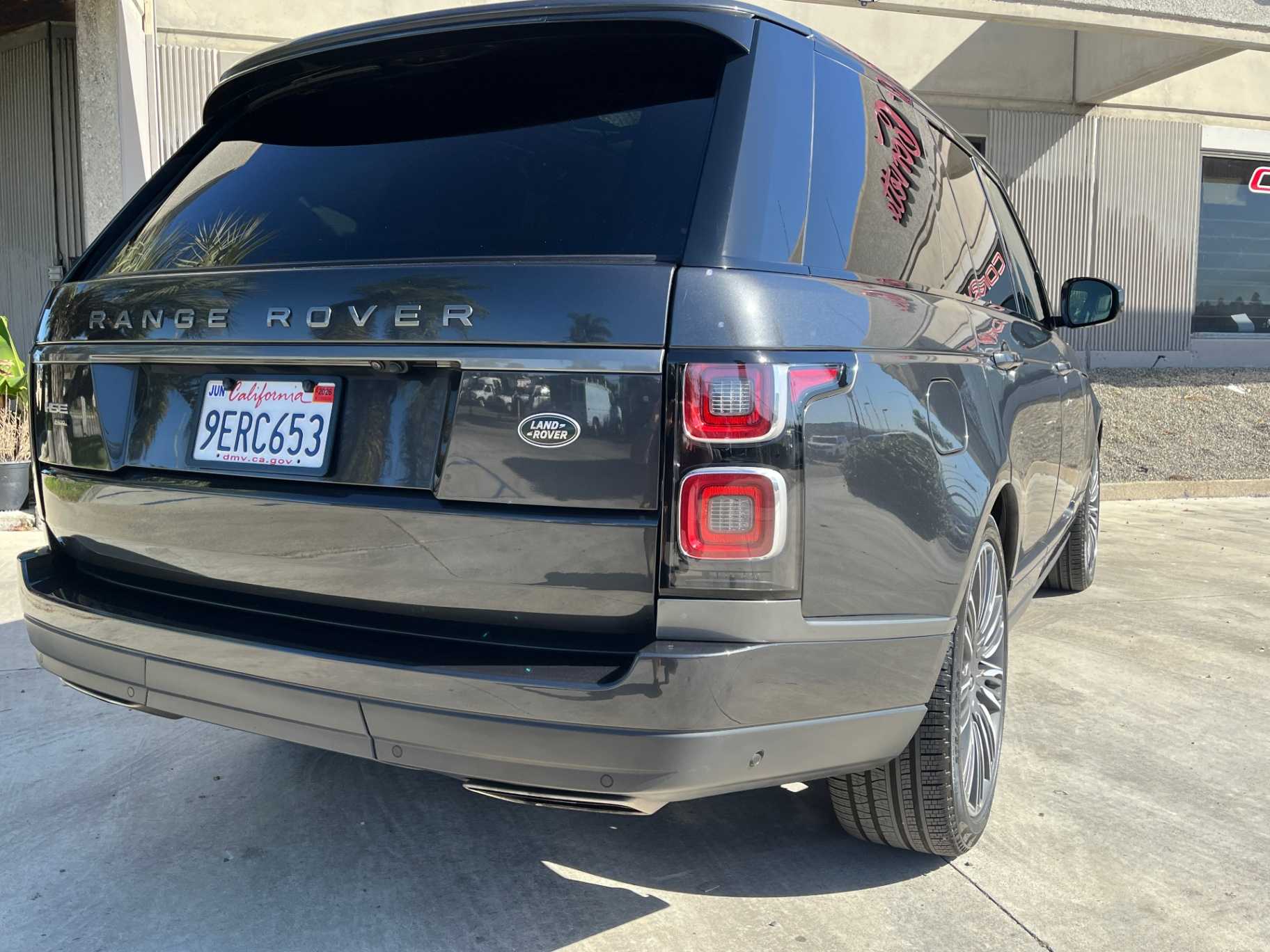 Land Rover Range Rover Image 11