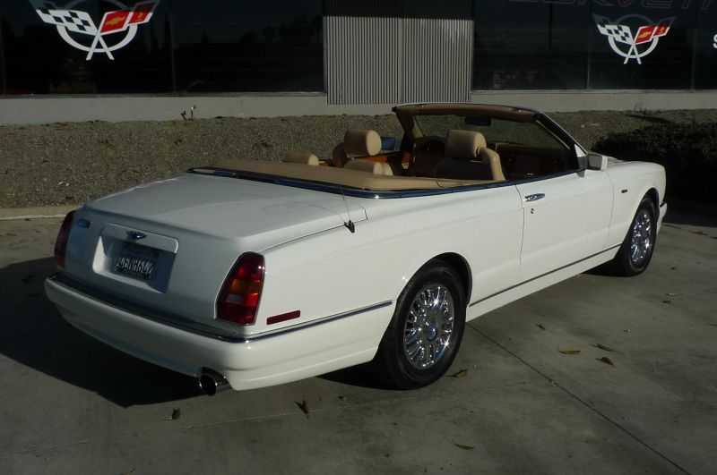 Bentley Azure Image 8