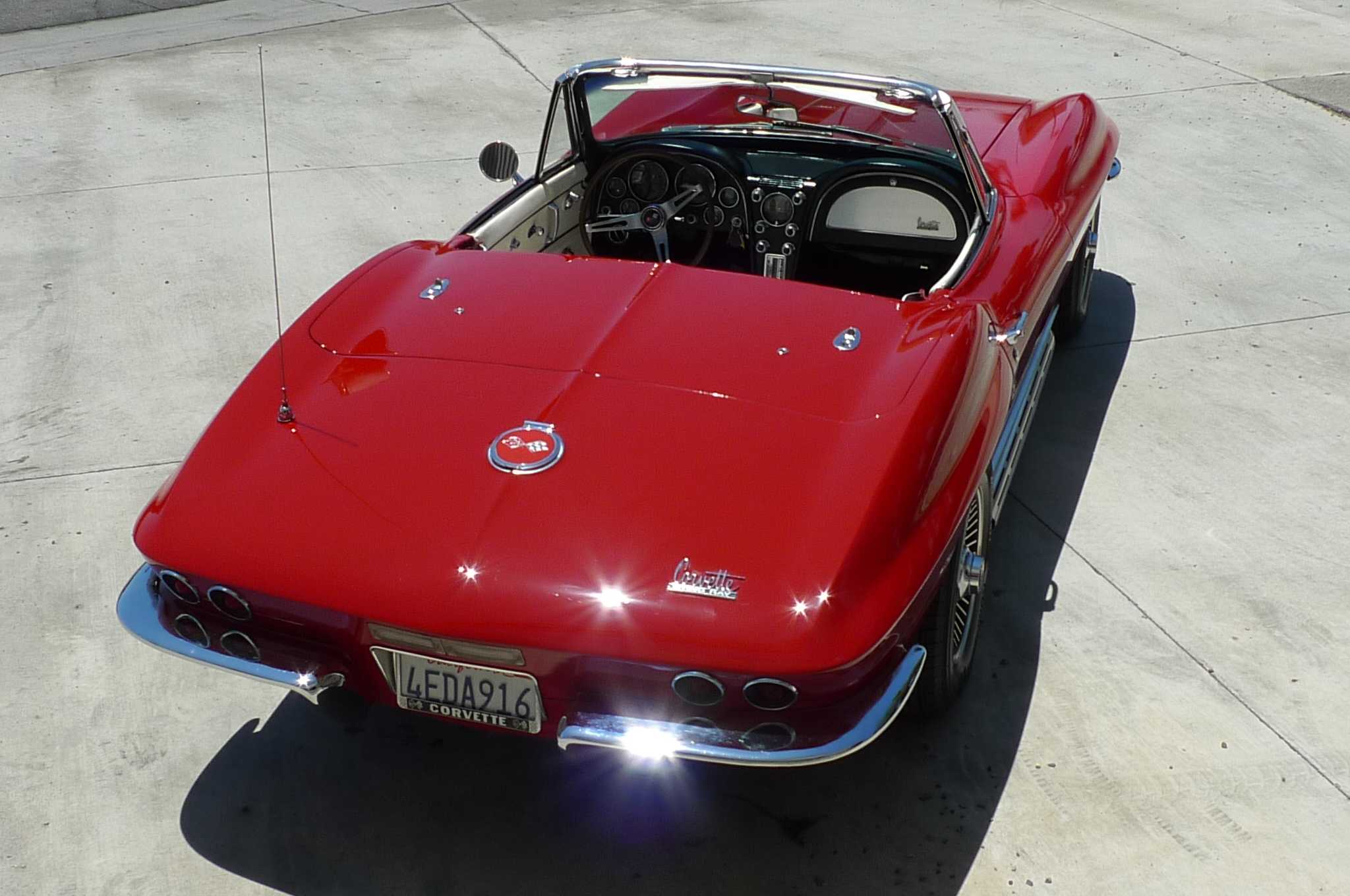 Chevrolet Corvette Image 16
