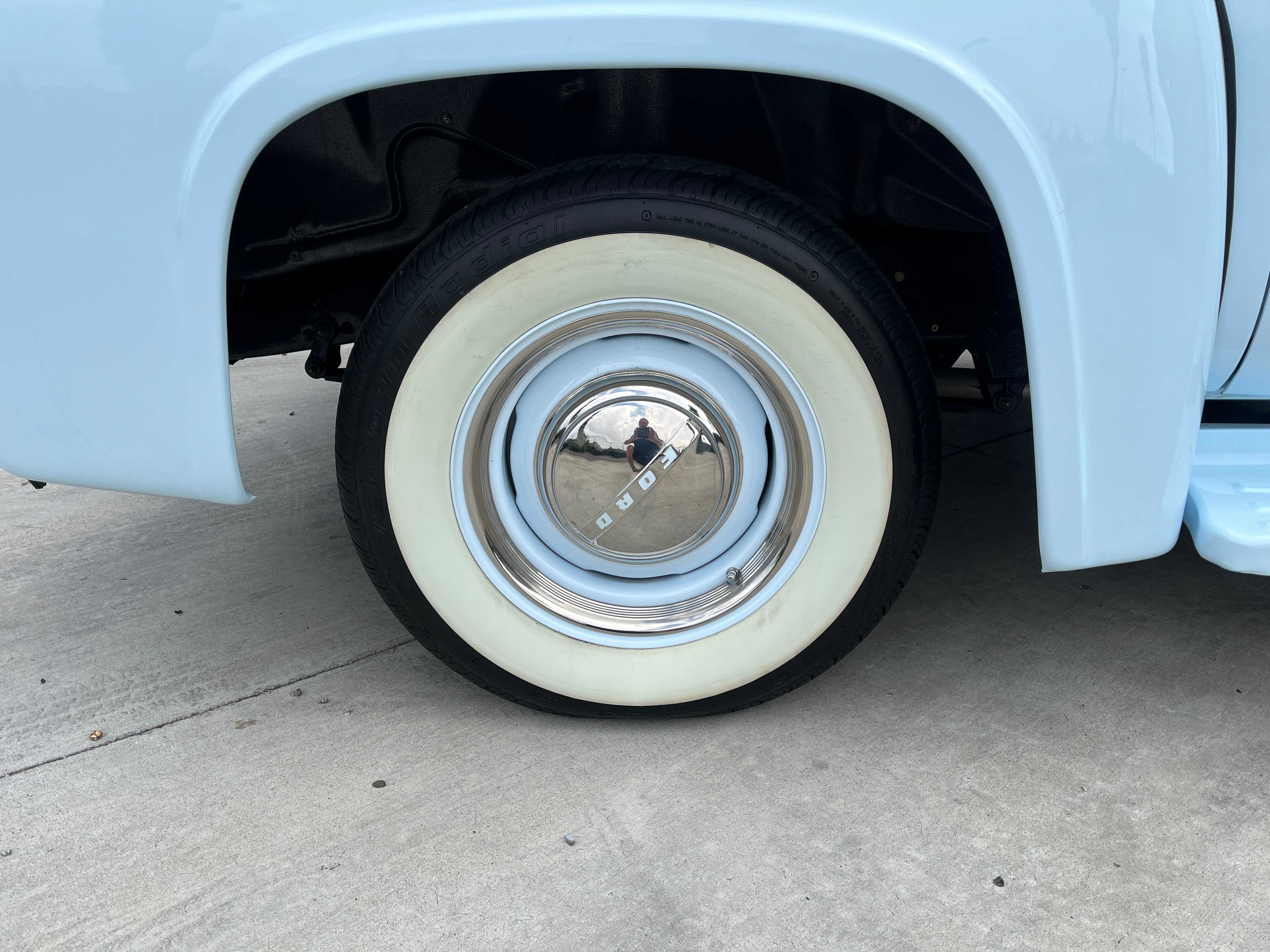 Ford F-100 Image 32