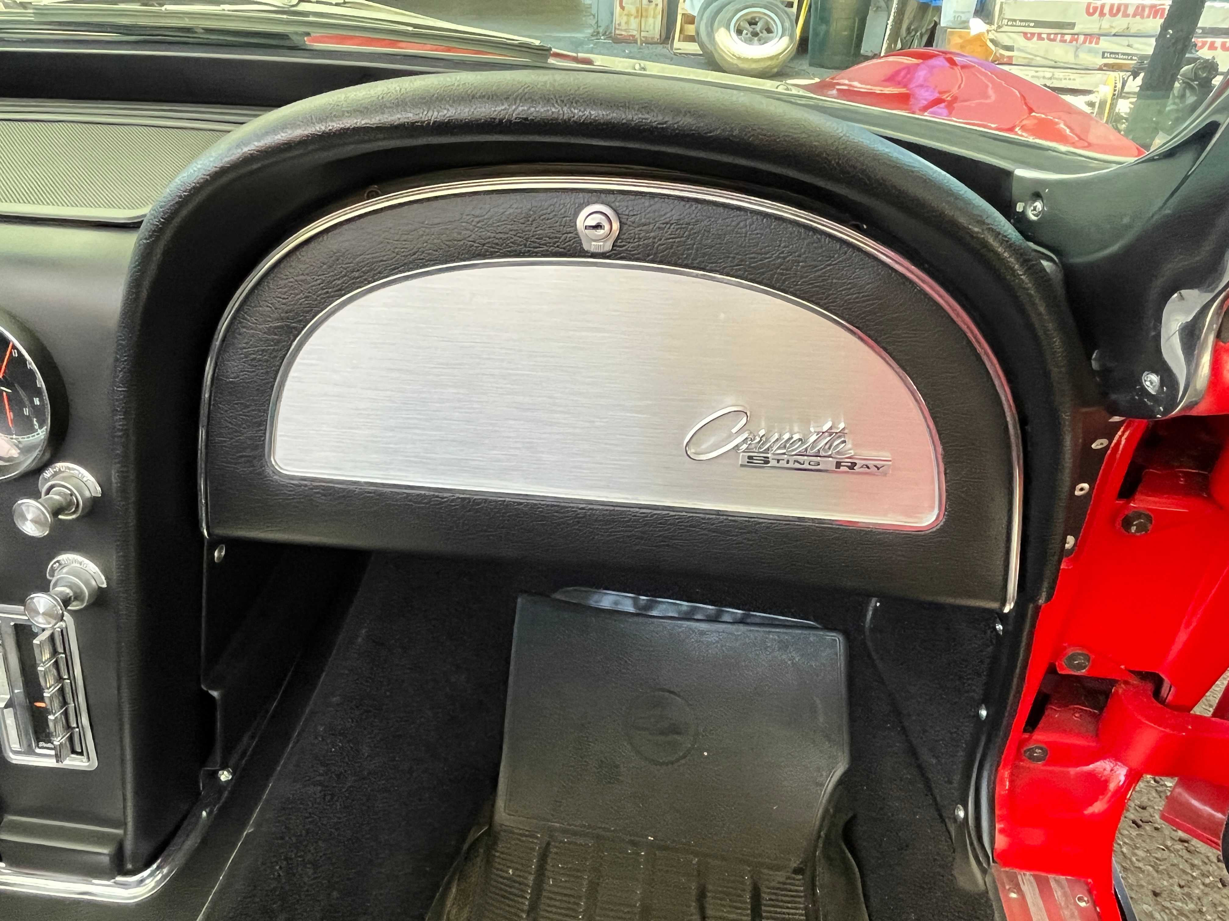 Chevrolet Corvette Image 27