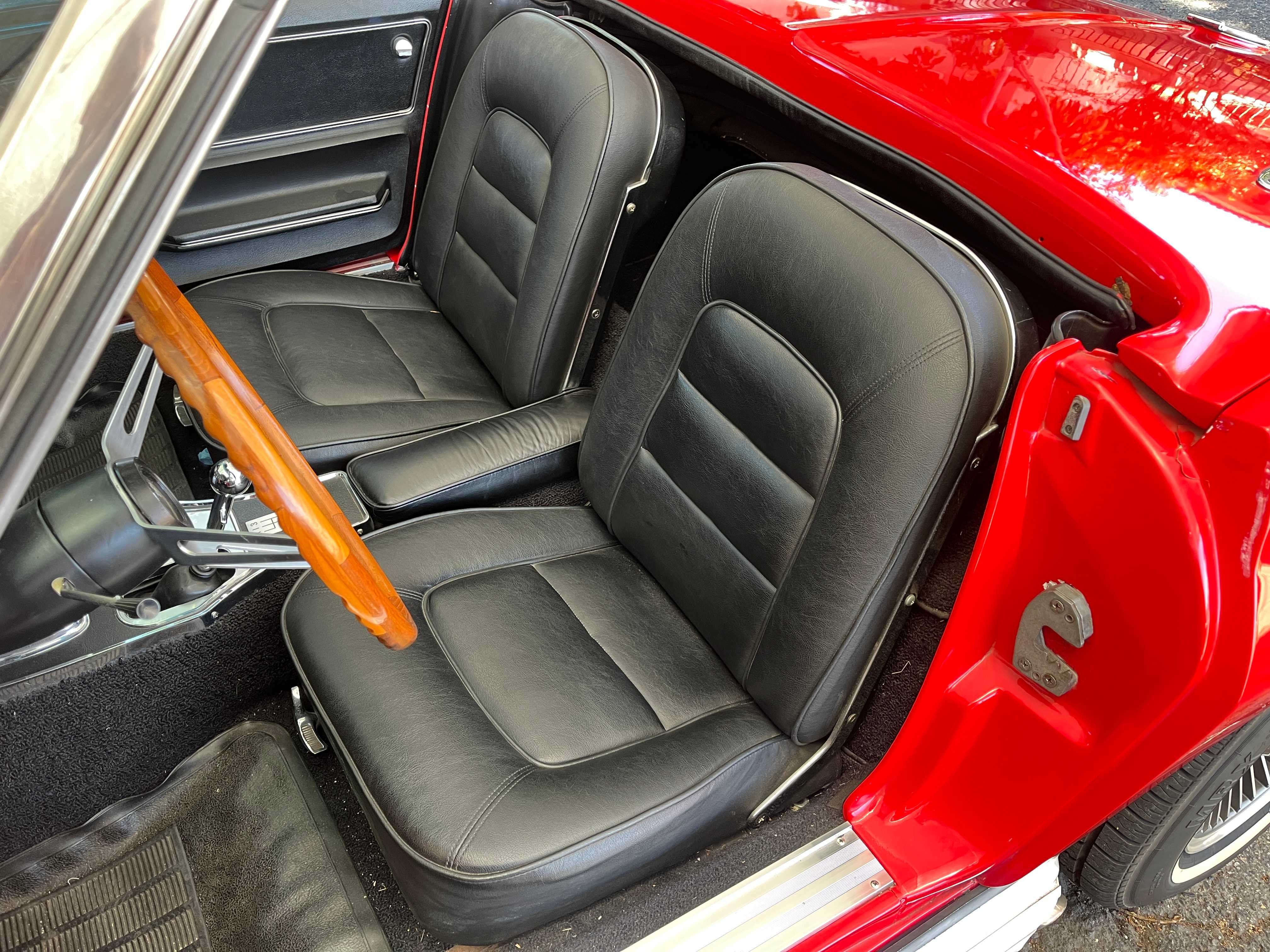 Chevrolet Corvette Image 21