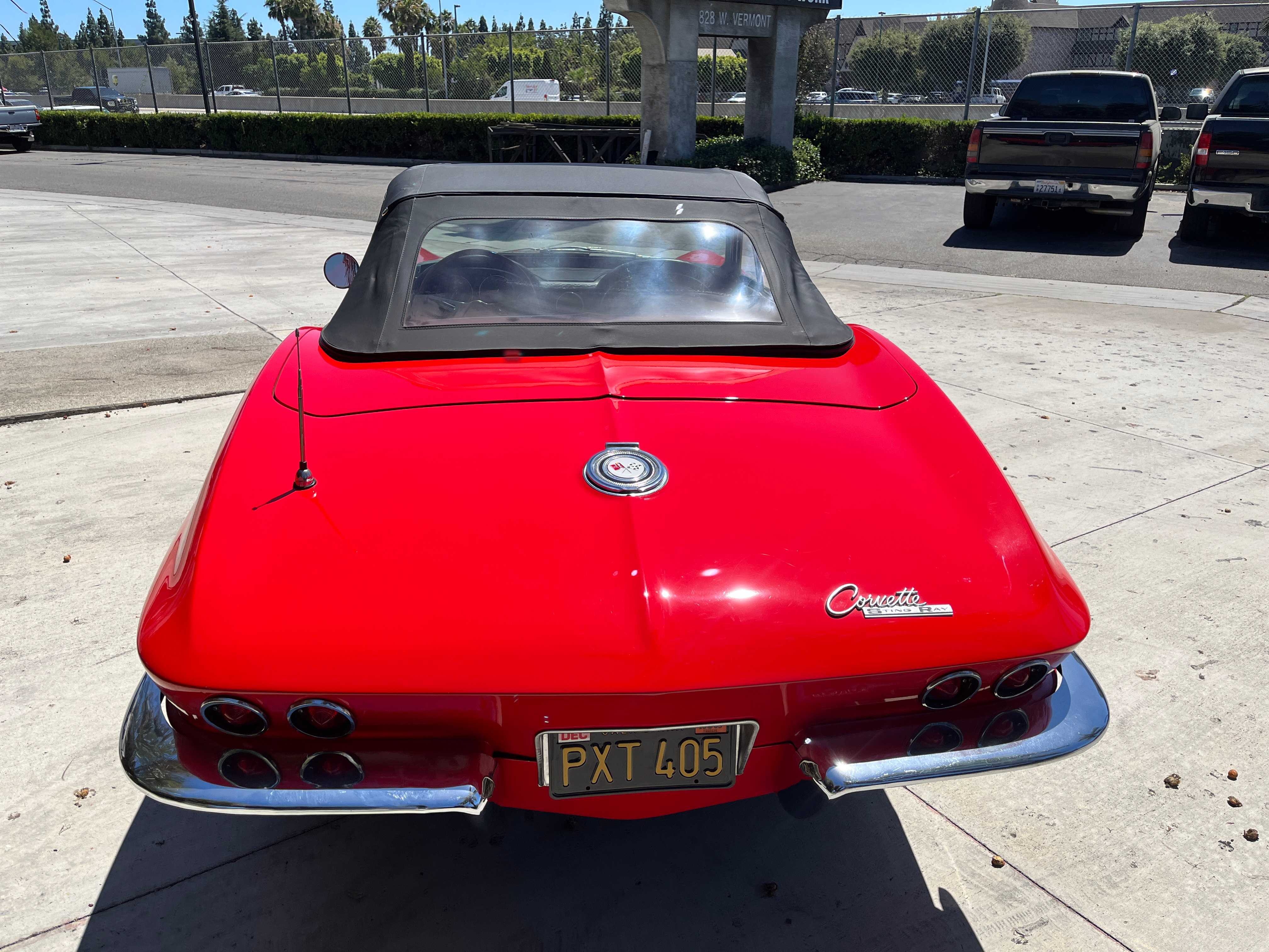 Chevrolet Corvette Image 13