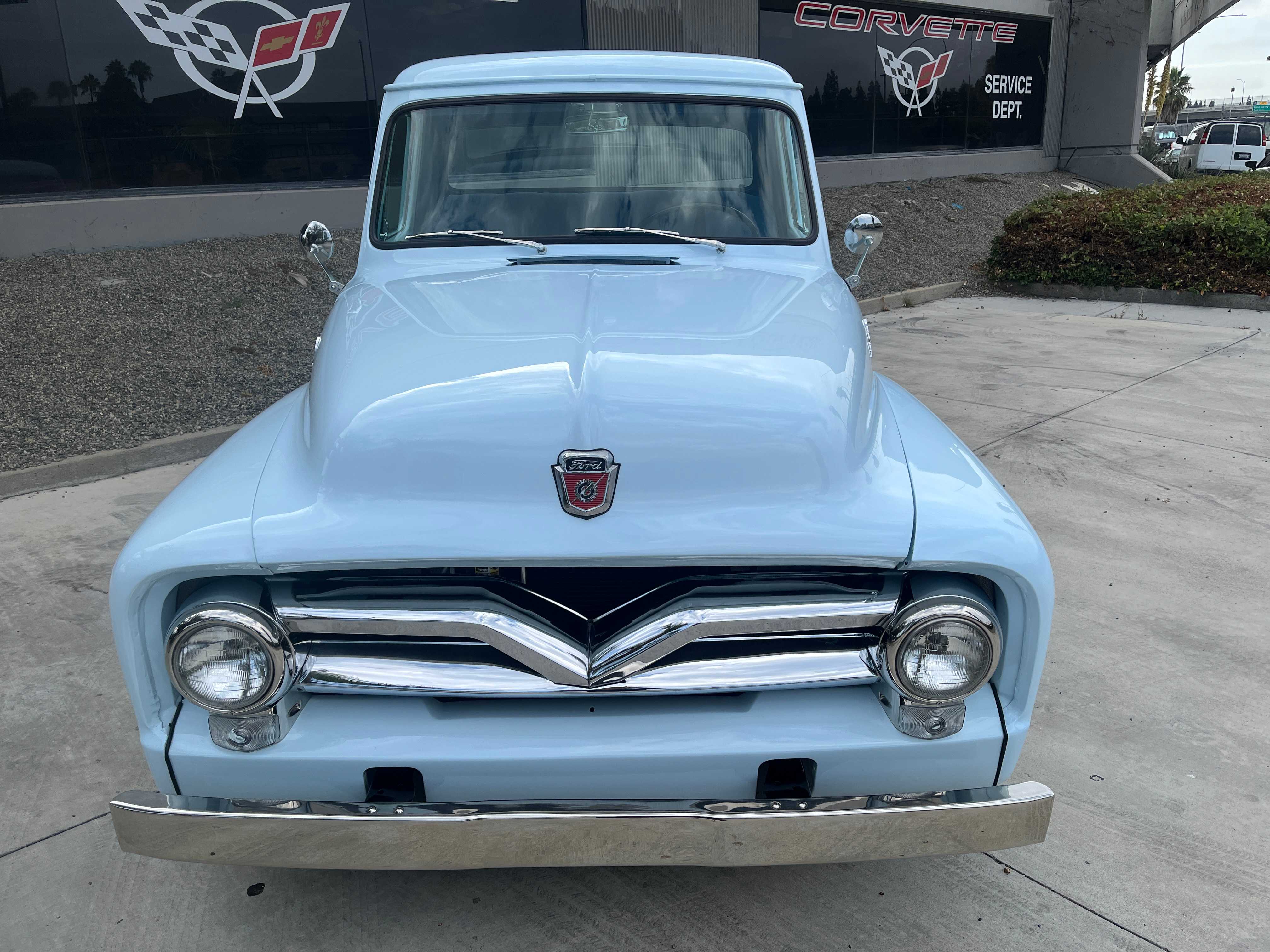 Ford F-100 Image 5