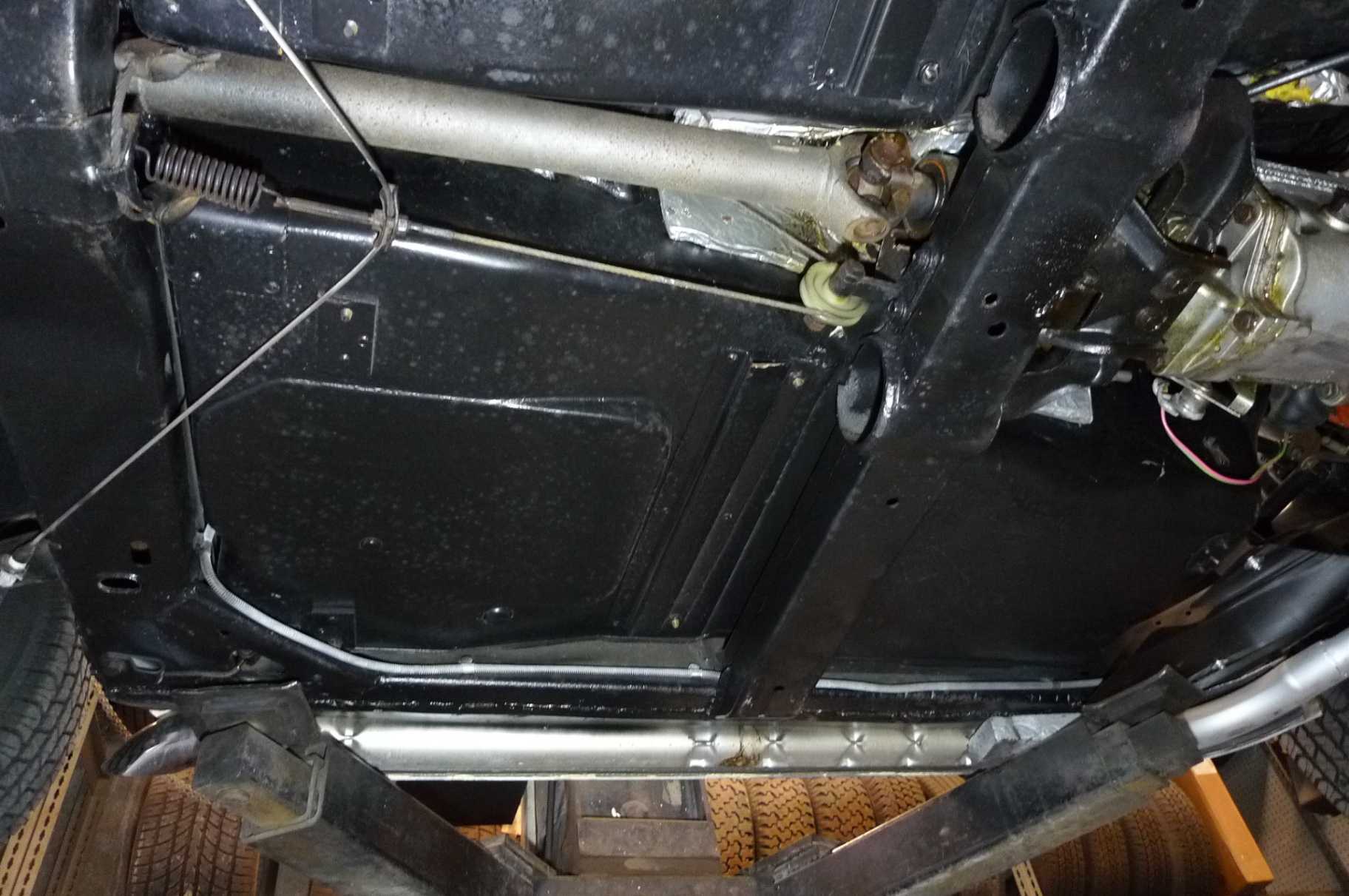 Chevrolet Corvette Image 24