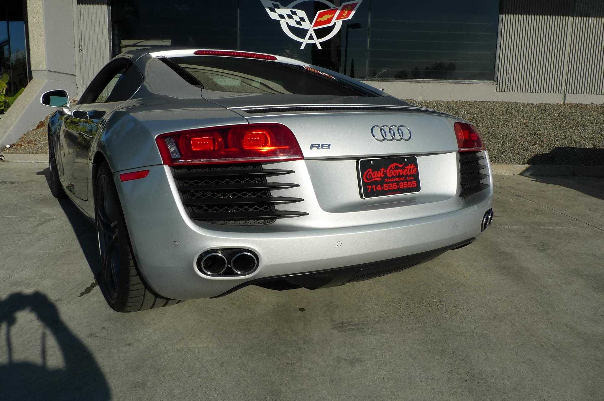 Audi R8 Image 15