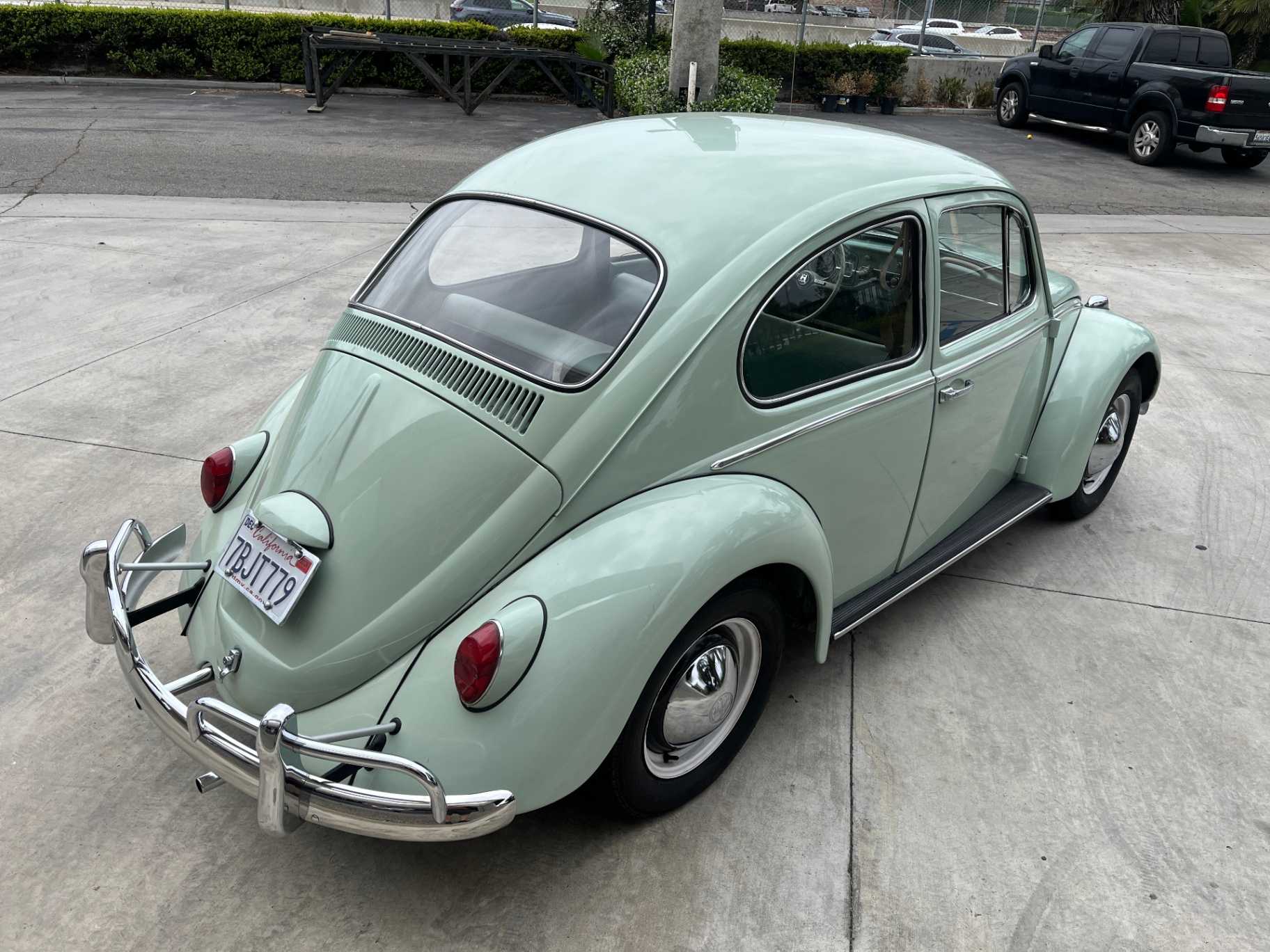 Volkswagen Beetle Image 17