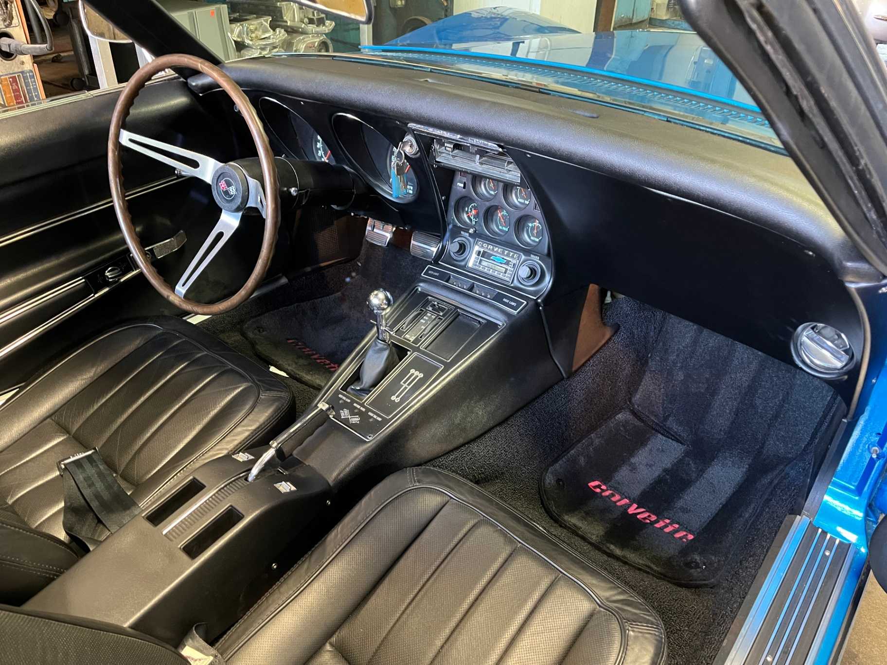 Chevrolet Corvette Image 39