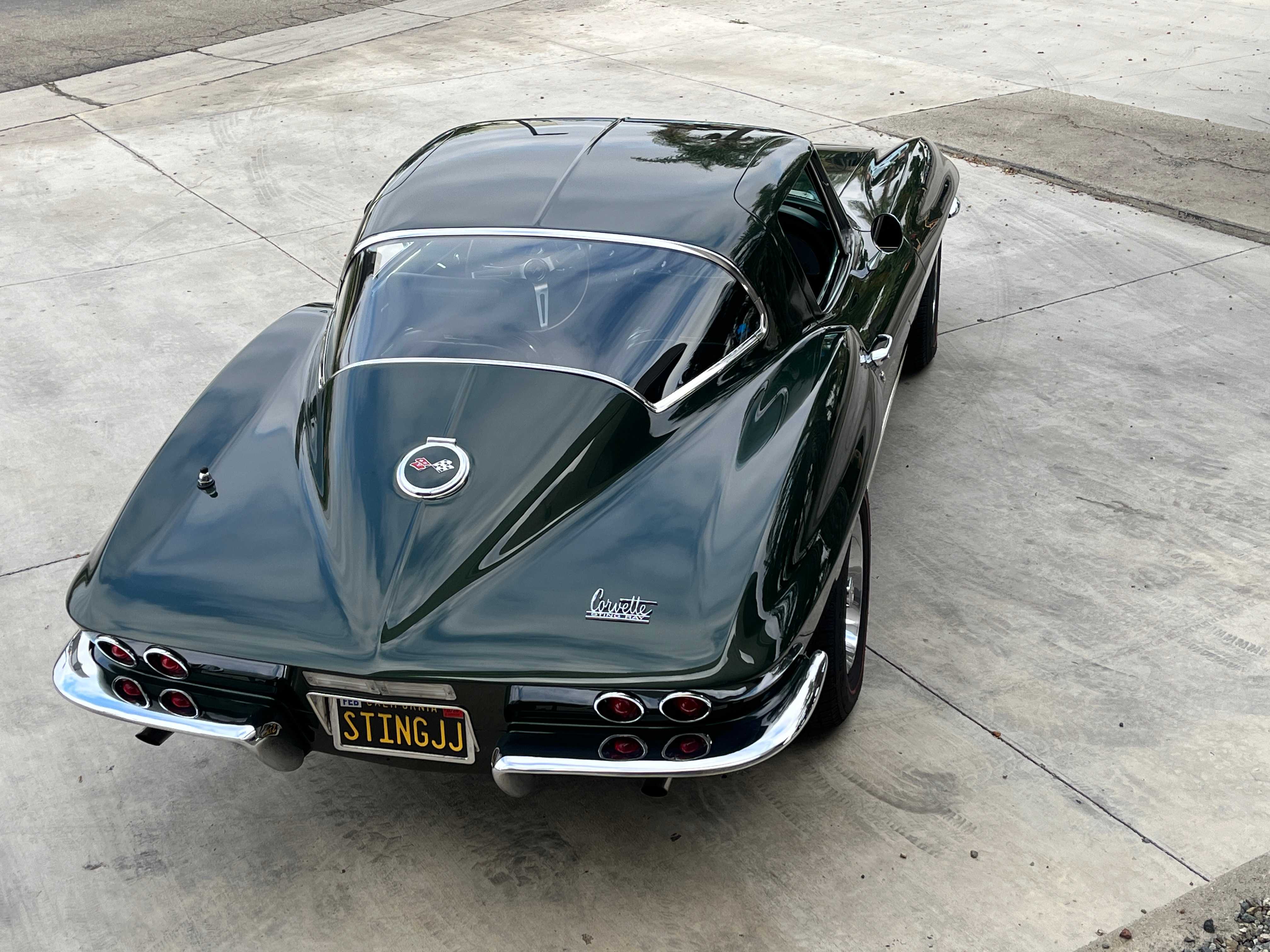 Chevrolet Corvette Image 3