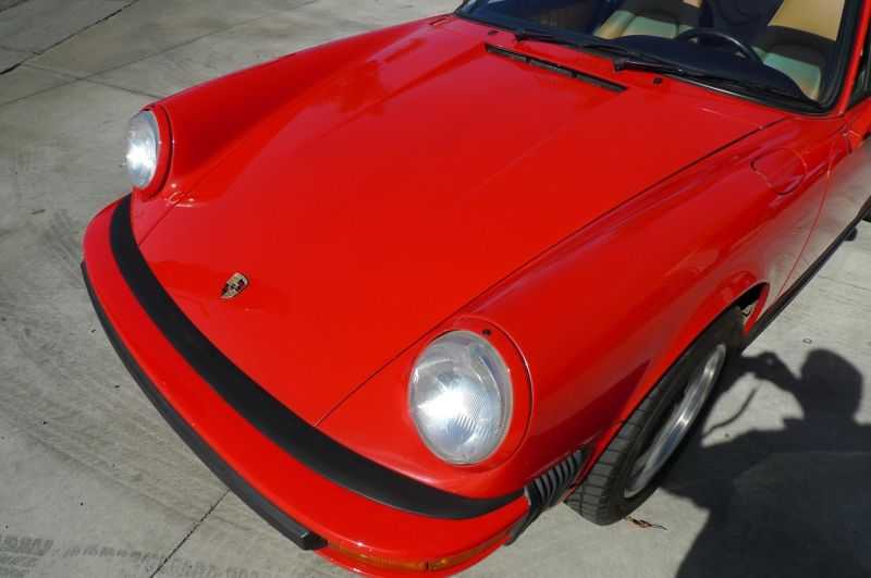 Porsche 911 Image 11