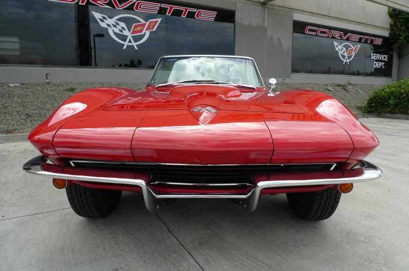 Chevrolet Corvette Image 30