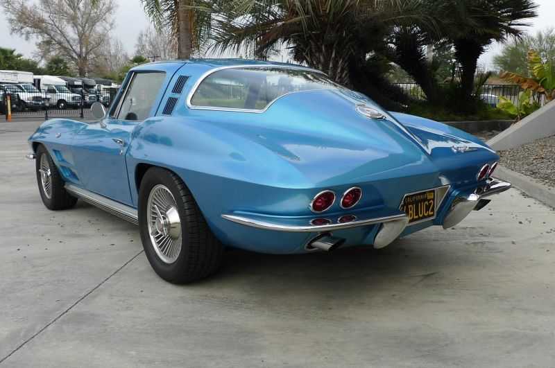 Chevrolet Corvette Image 20