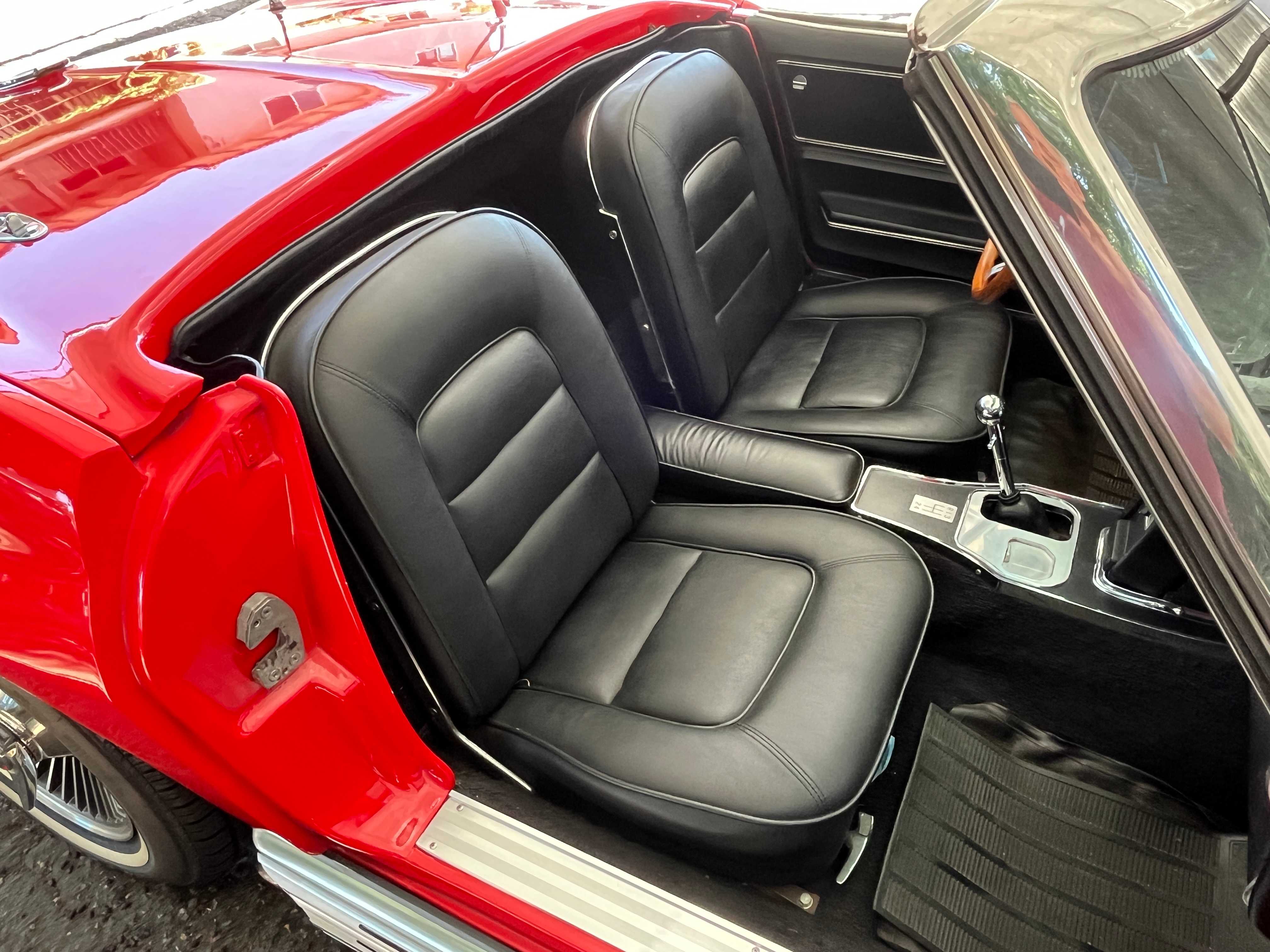 Chevrolet Corvette Image 26