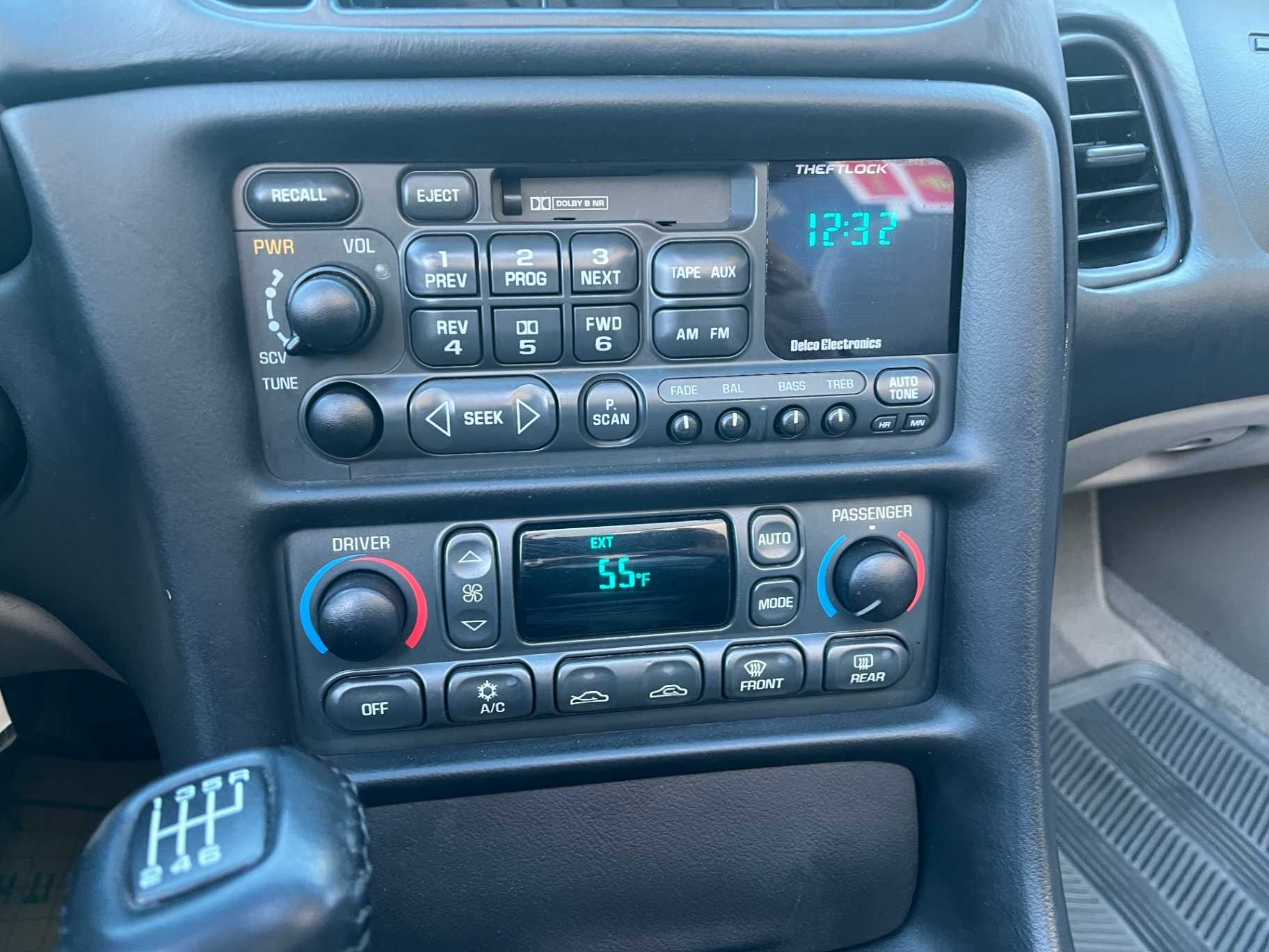 Chevrolet Corvette Image 40