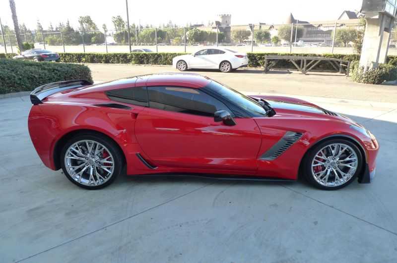 Chevrolet Corvette Image 10