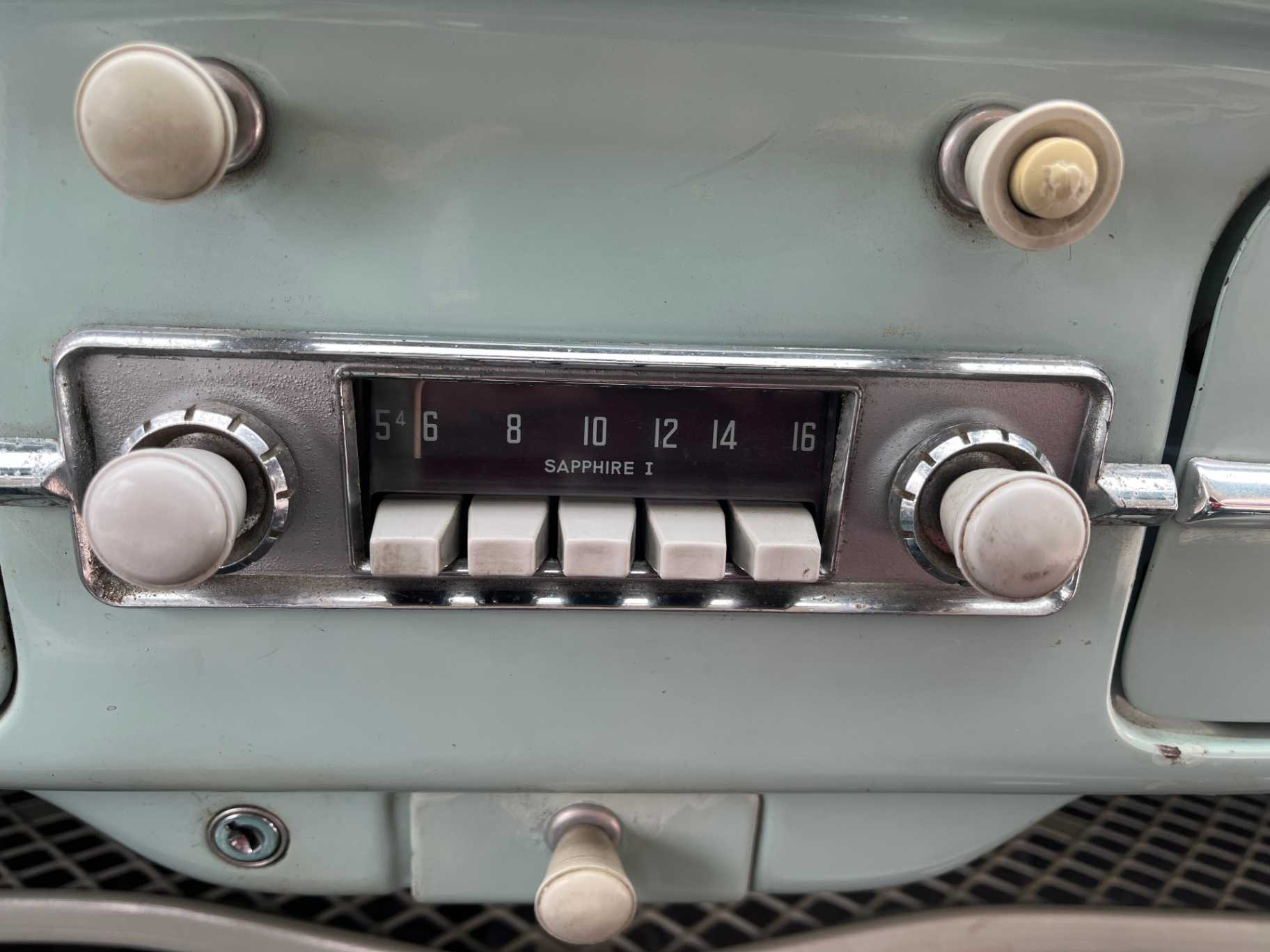 Volkswagen Beetle Image 37